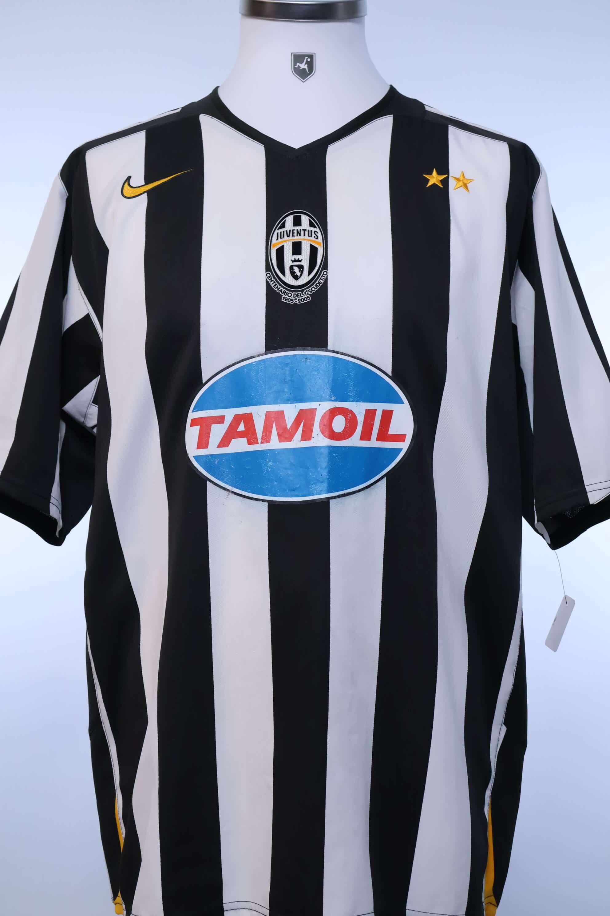 Juventus Ibrahimović #9 2005/06 Home Shirt - XL Authentic Vintage Football Shirts