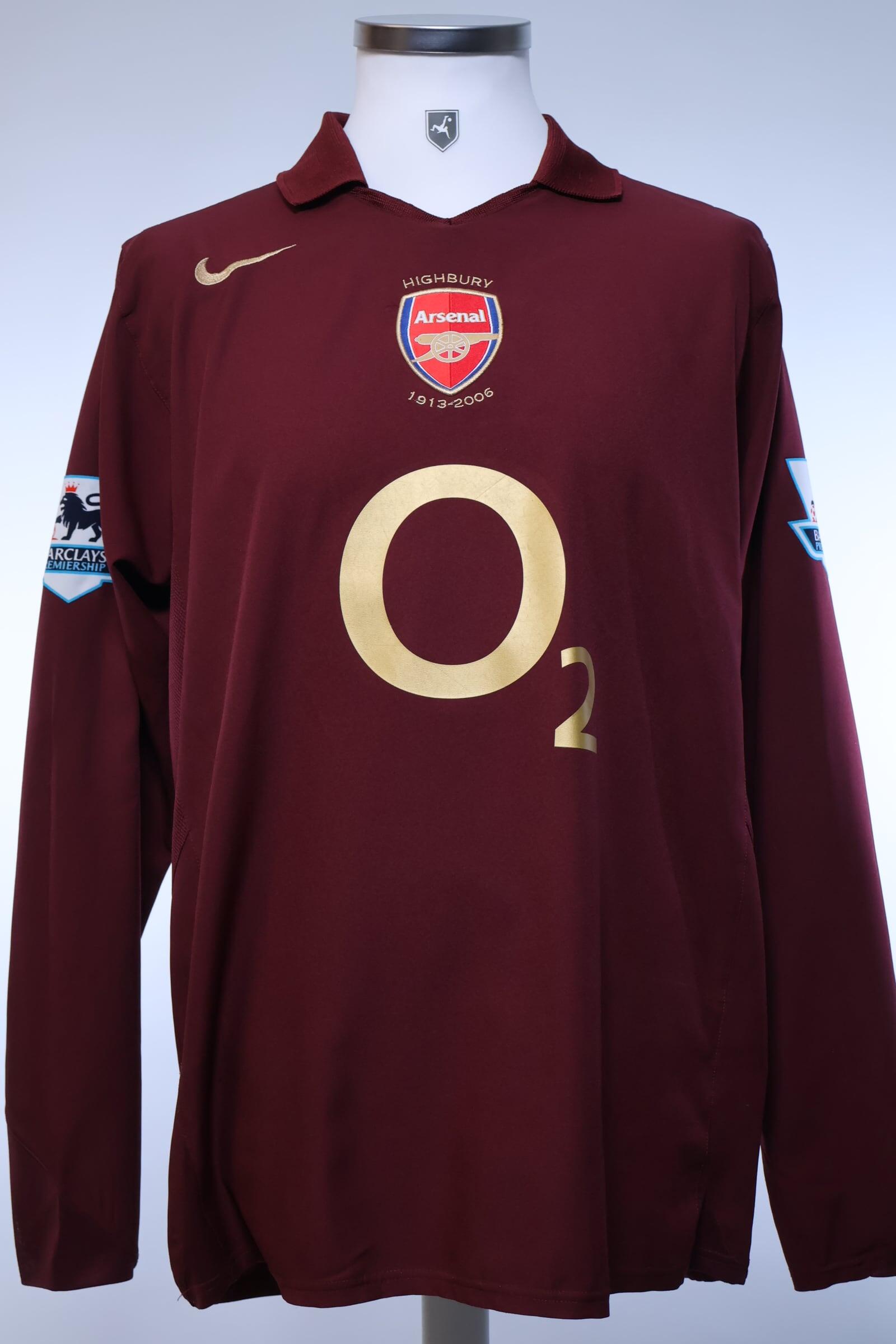 Arsenal Henry #14 2005/06 Home Shirt - L
