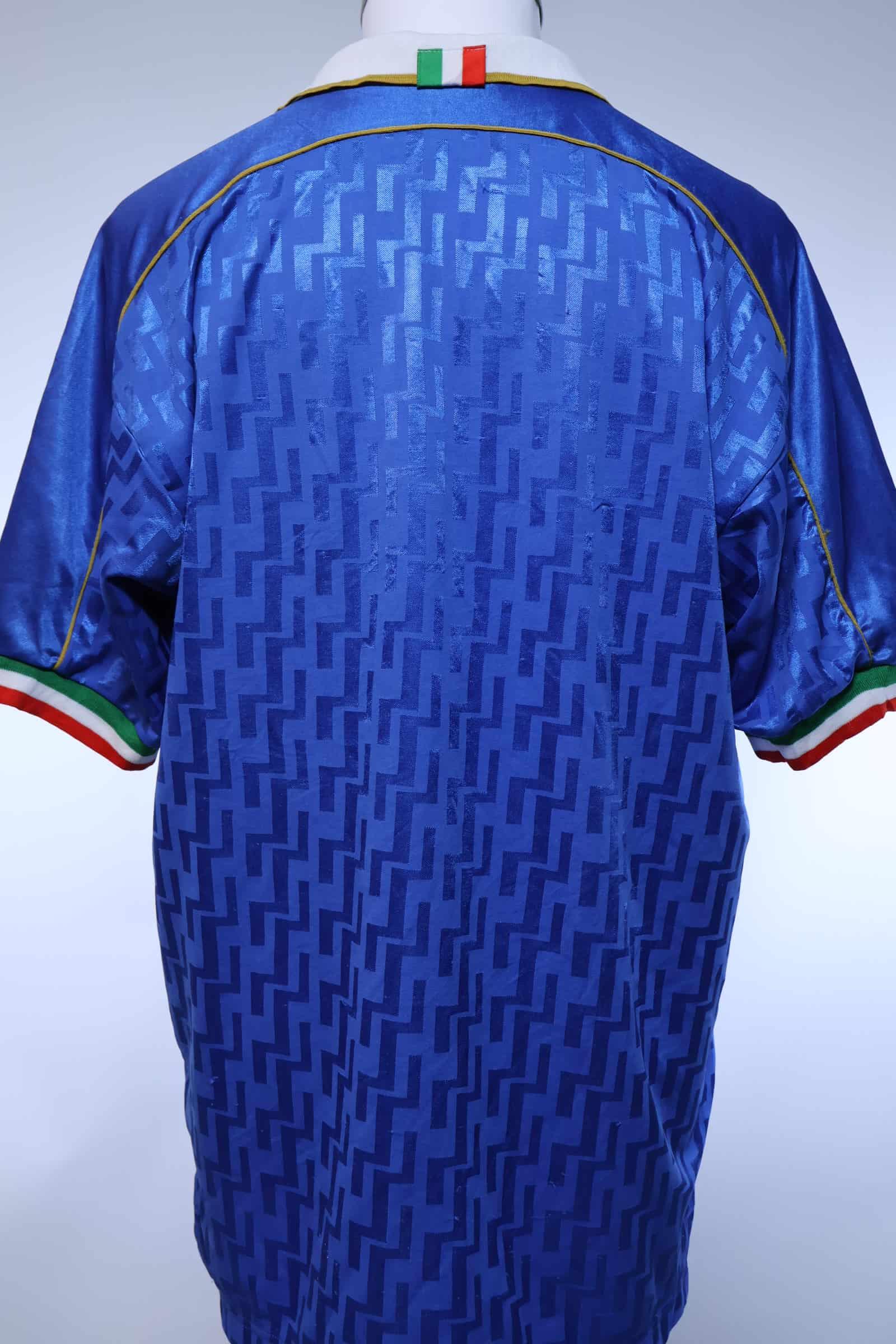 Italy 1994/96 Home Shirt - L