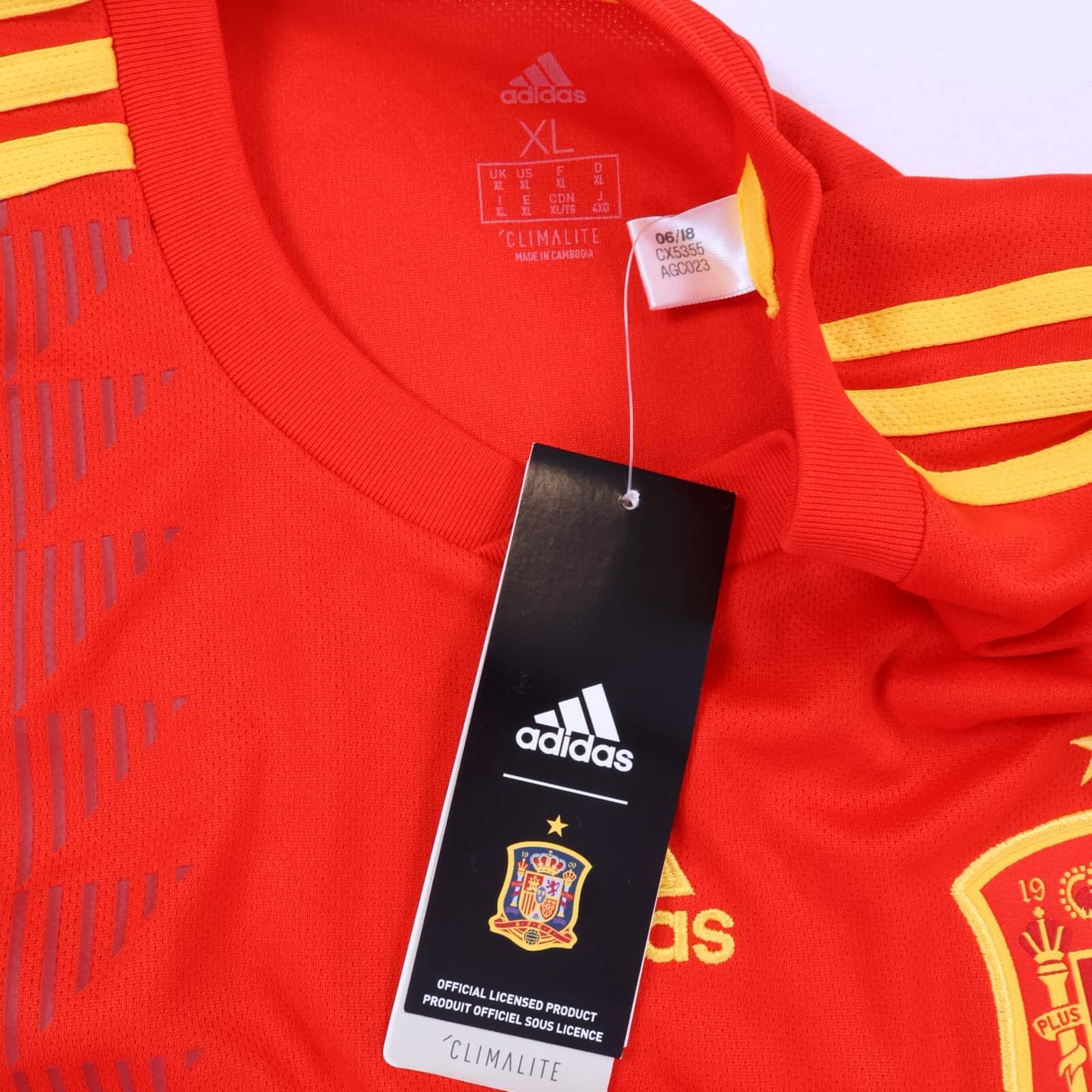 Spain 2018/19 Home Shirt - XL