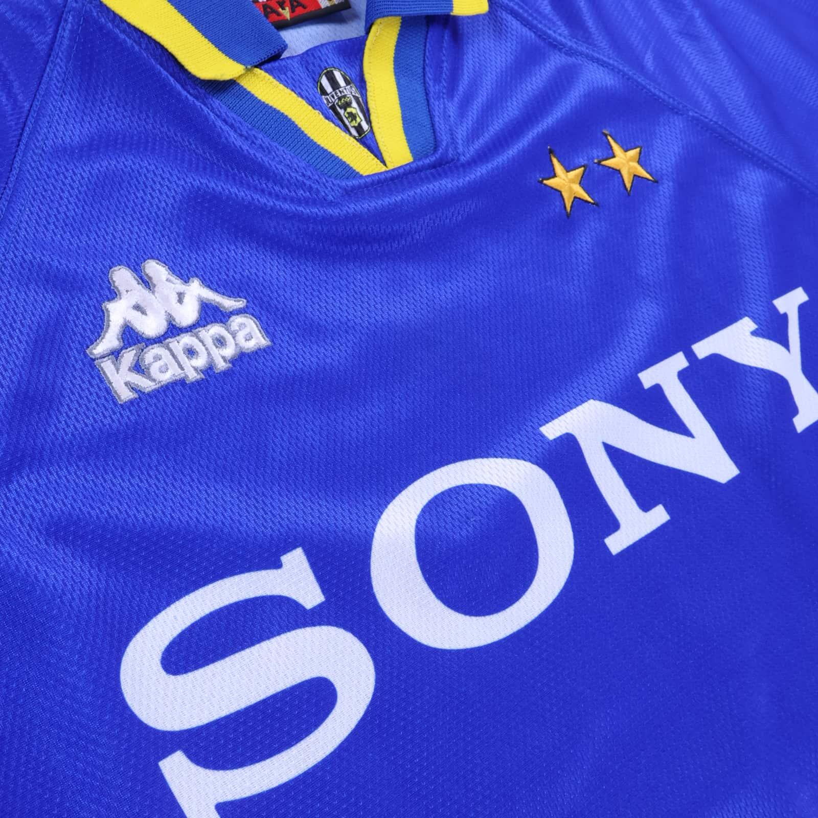 Juventus 1996/97 Away Shirt - S- BACK