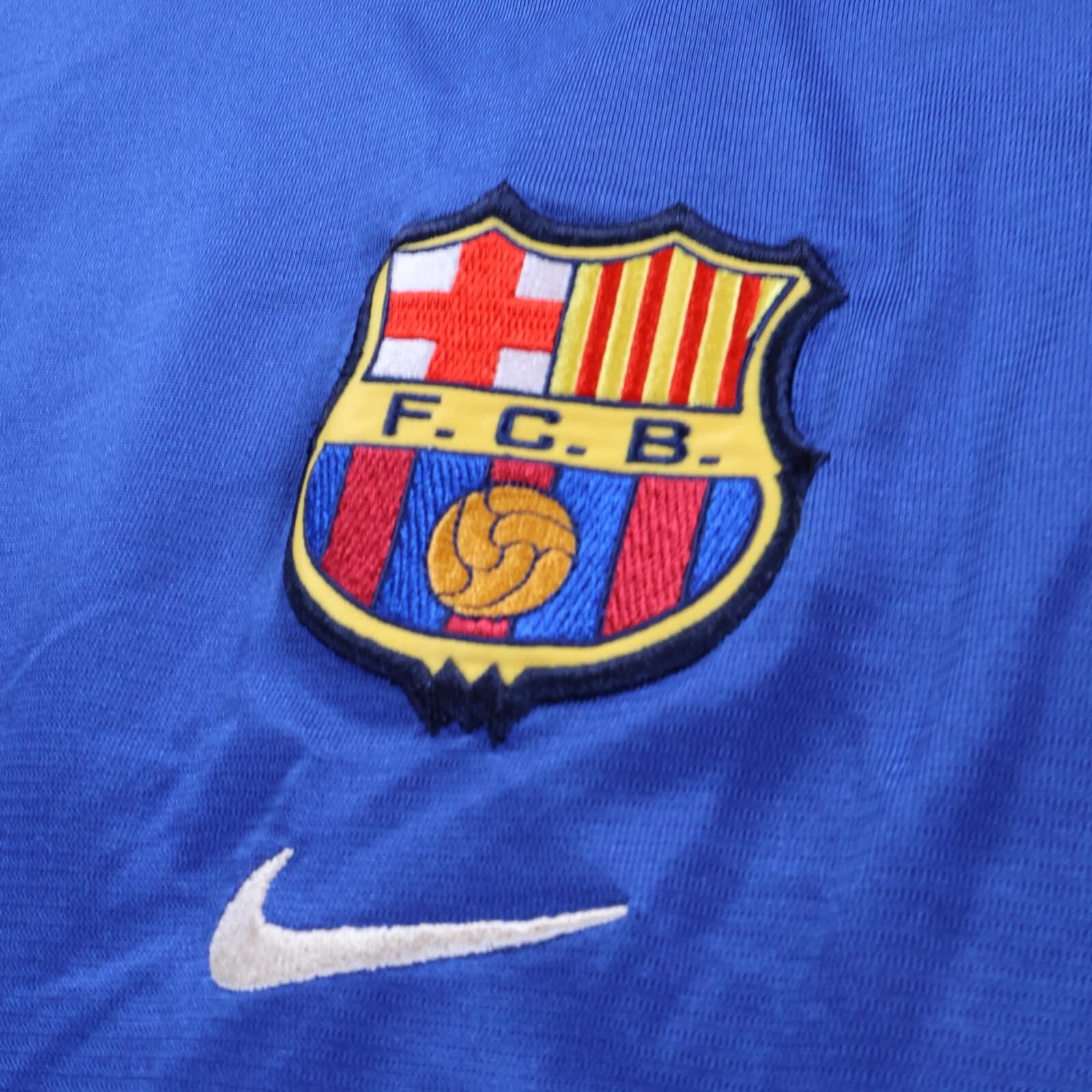 Barcelona 2001/02 Third Shirt - S