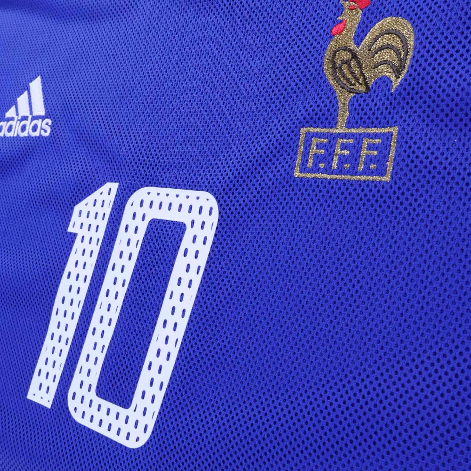 France Zidane #10 2002/04 Home Shirt - XL