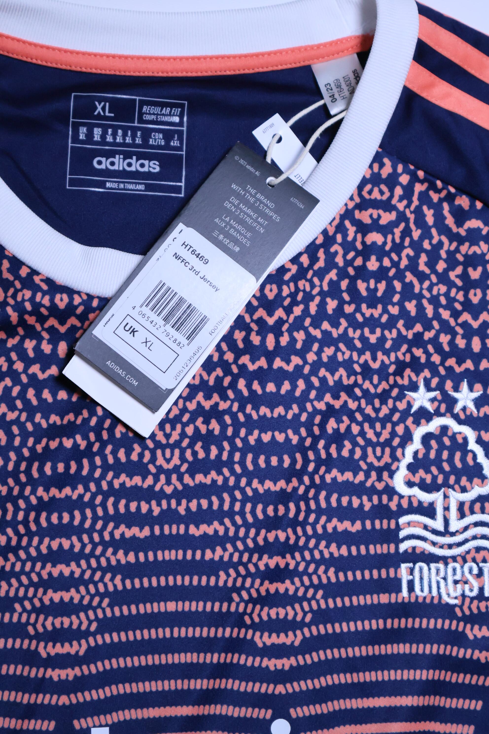 Nottingham Forest 2023/24 Third Shirt - XL