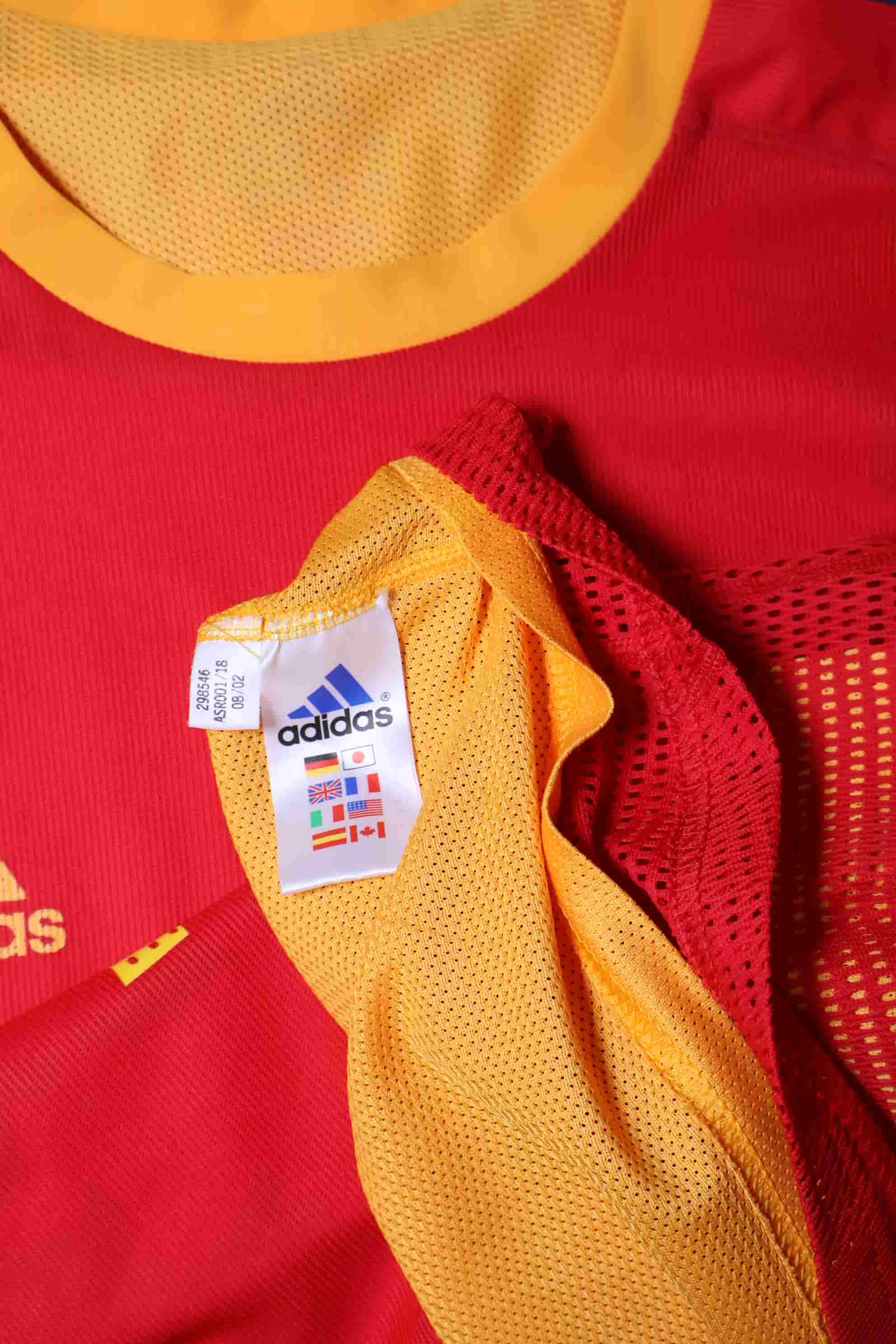 Spain Raul #10 2002/04 Fifa World Cup Home Shirt - XL
