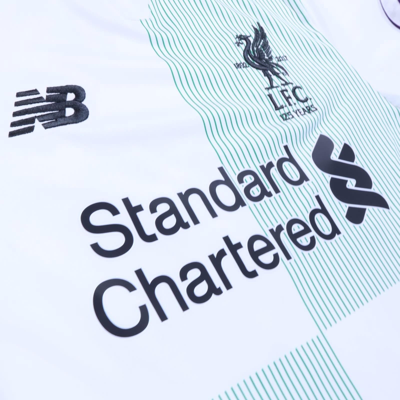 Liverpool F.C Mané #19 2017/18 Away Shirt - S