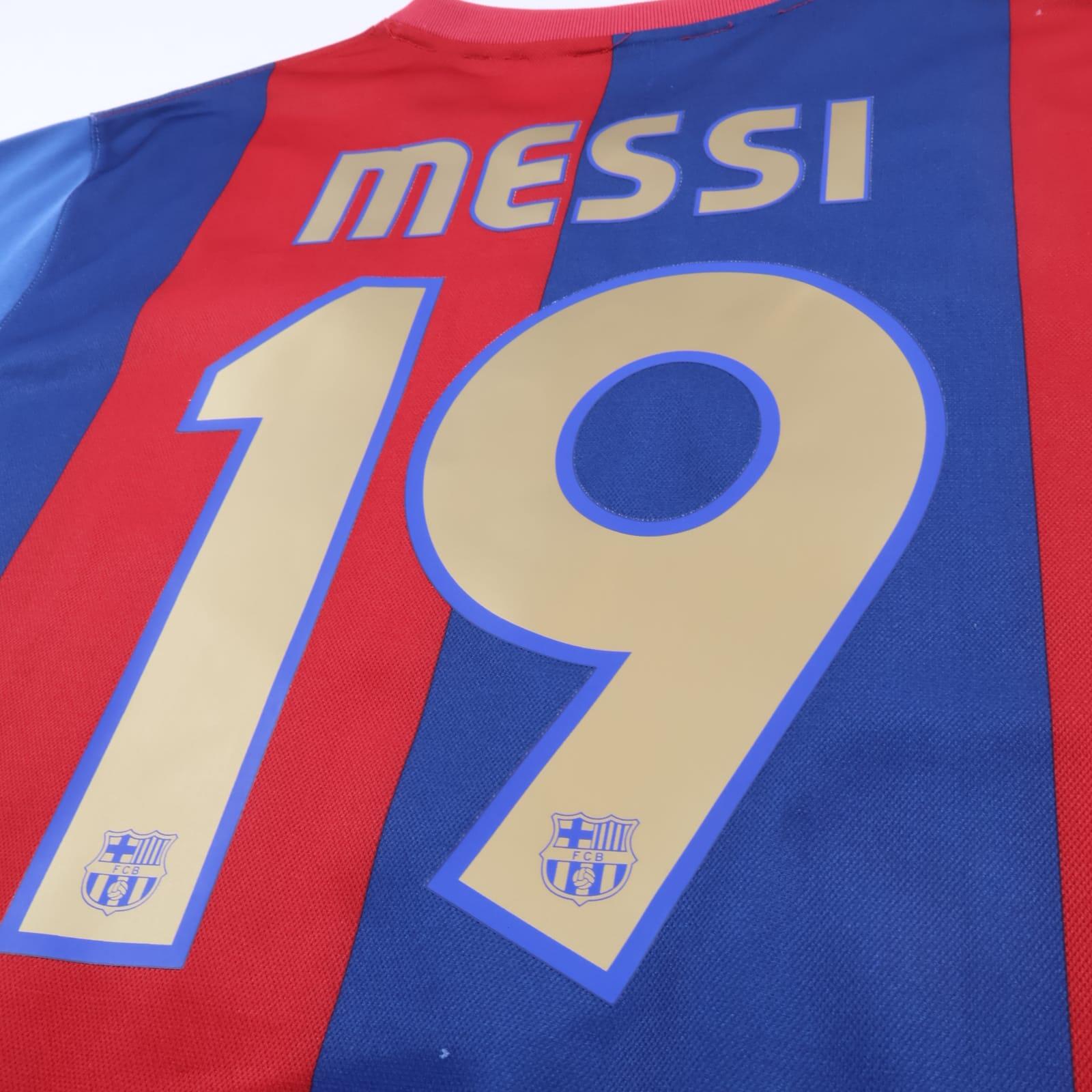 Barcelona Messi #19 2006/07 Home Shirt - L