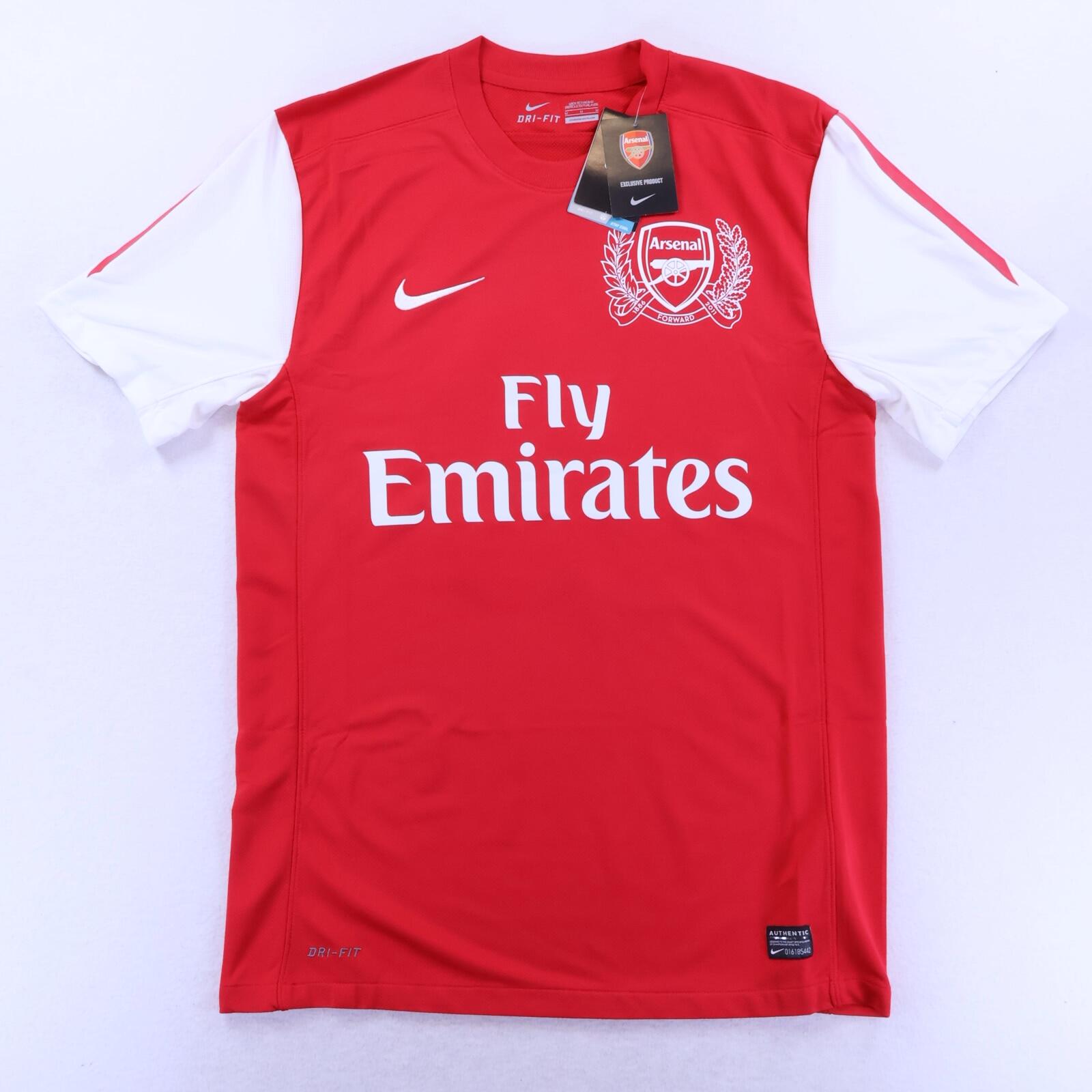 Arsenal Tomiyasu #18 2021/22 Home Shirt - M