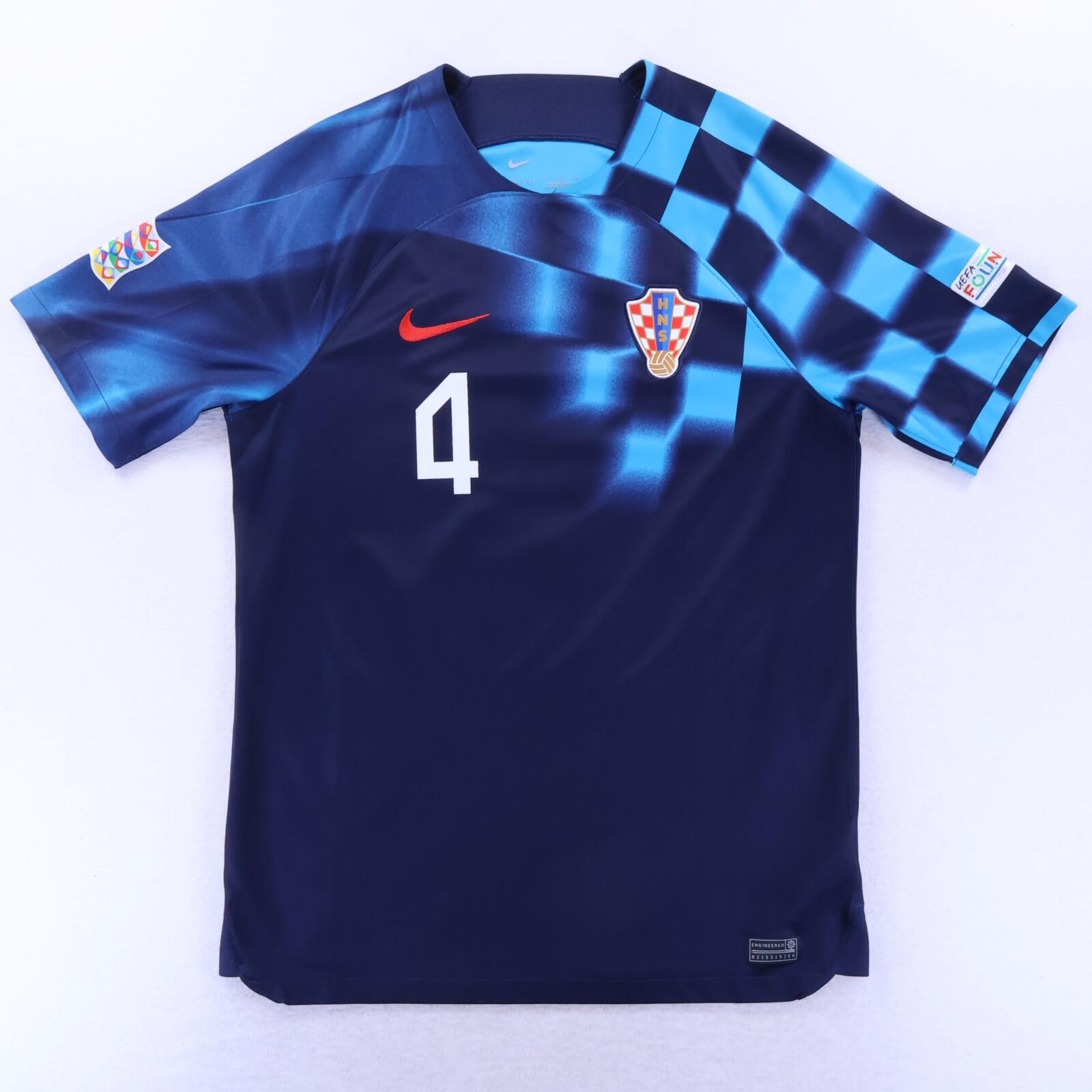 *MINT* Croatia Perisic #4 2022/23 Away Shirt - M