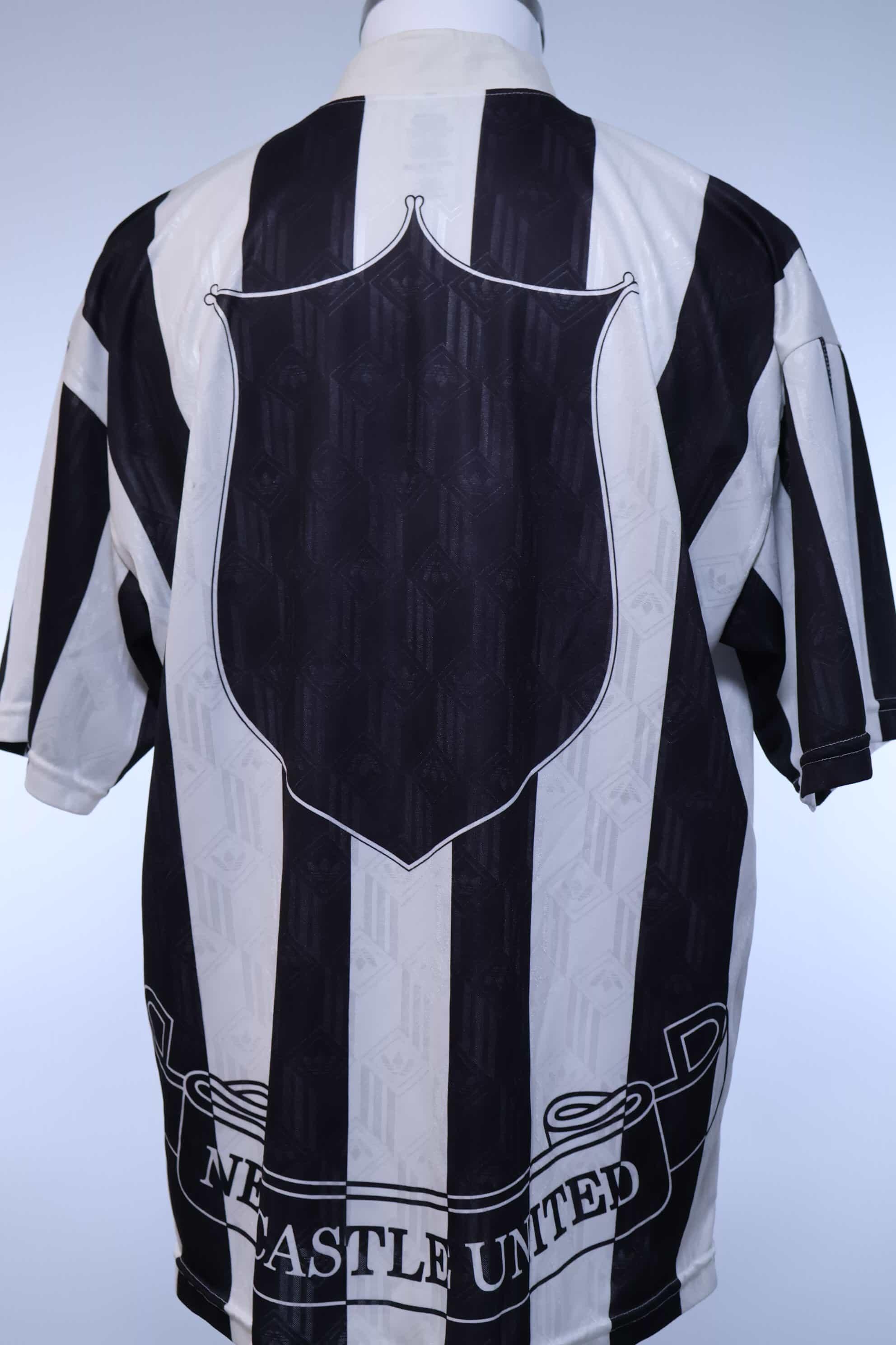 Newcastle United 1997/99 Home Shirt - L