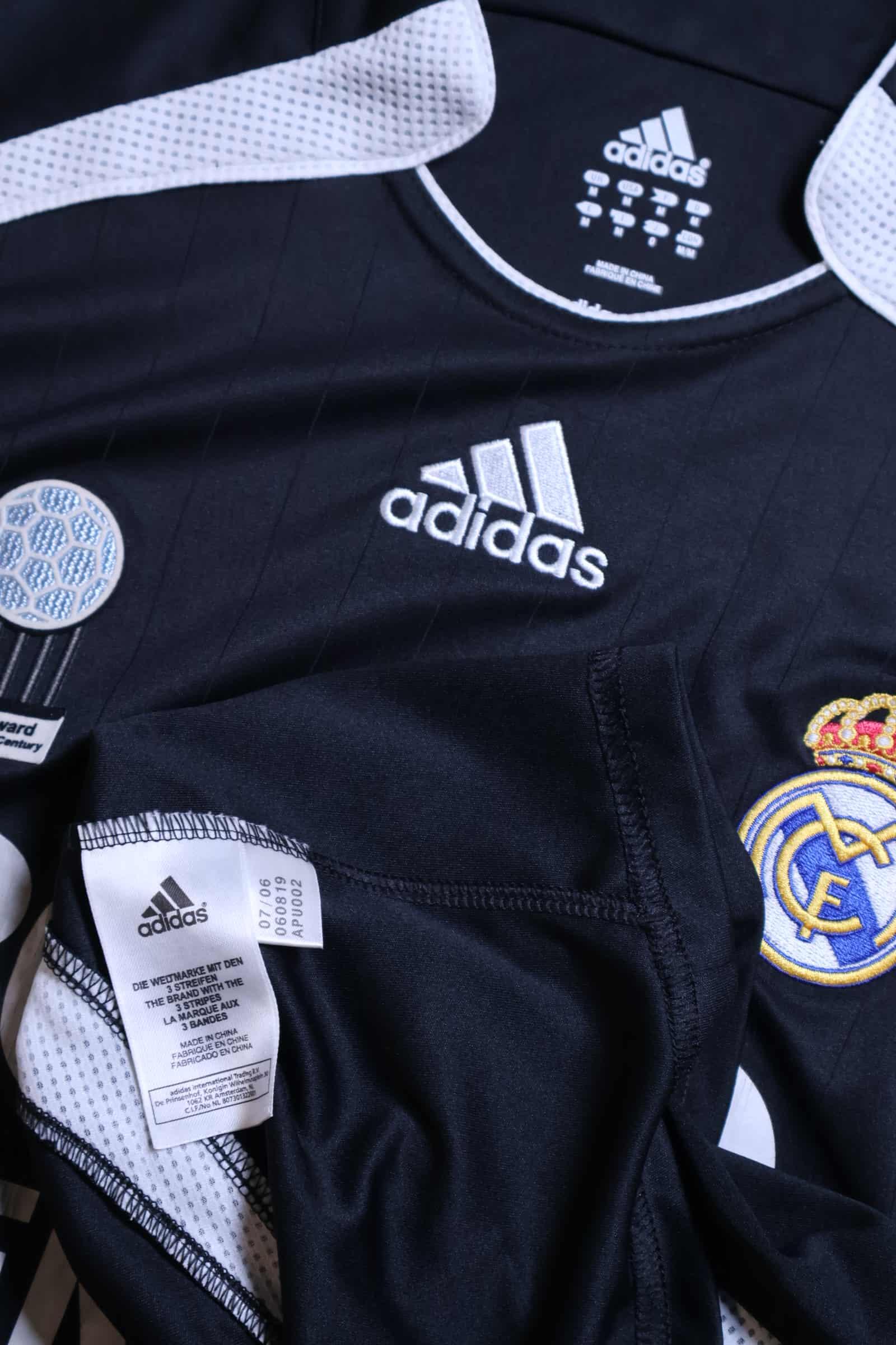 Real Madrid 2006/07 Third Shirt - M