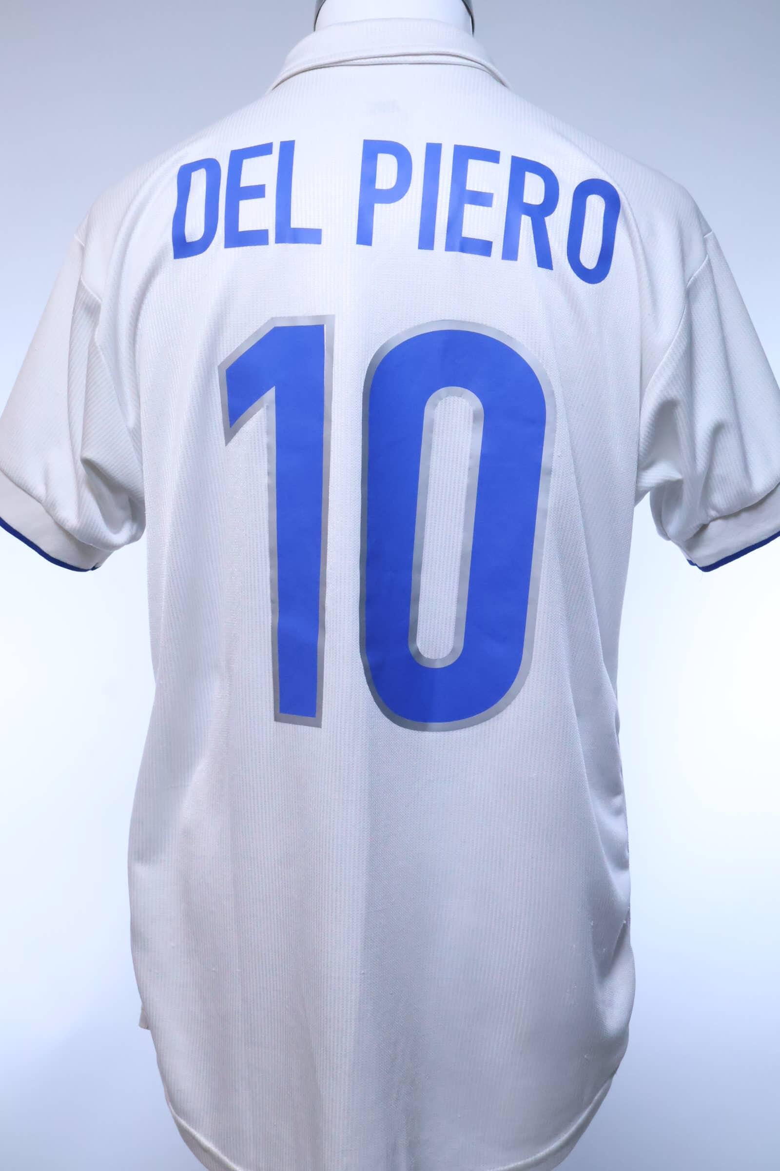 Italy Del Piero #10 1997/98 Away Shirt - M