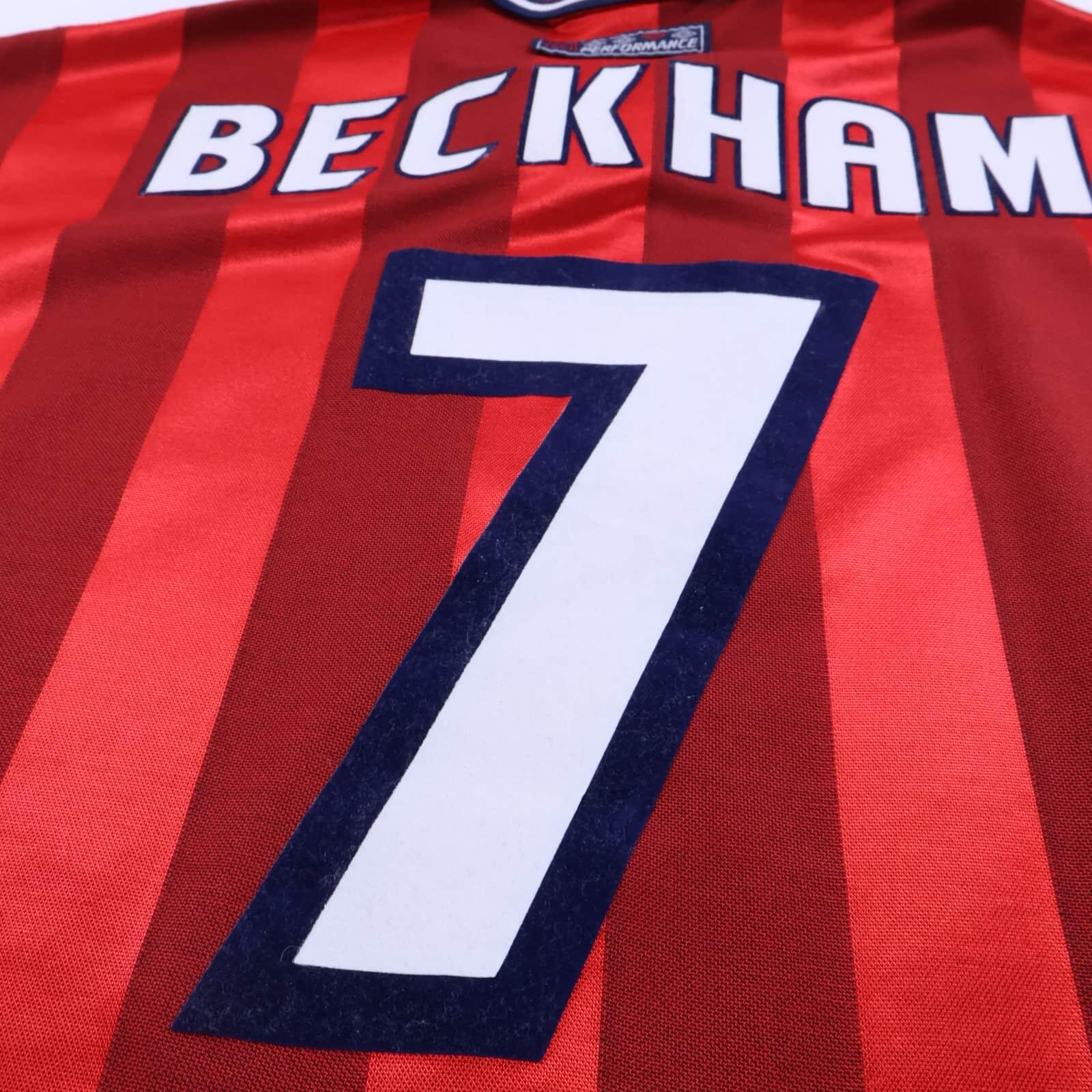 England Beckham #7 1997/99 Home Shirt - L