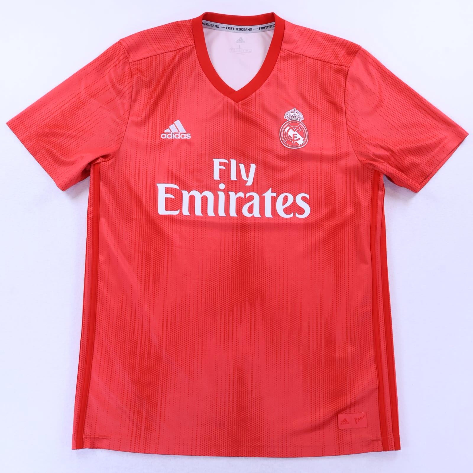 Real Madrid 2018/19 Home Shirt - M