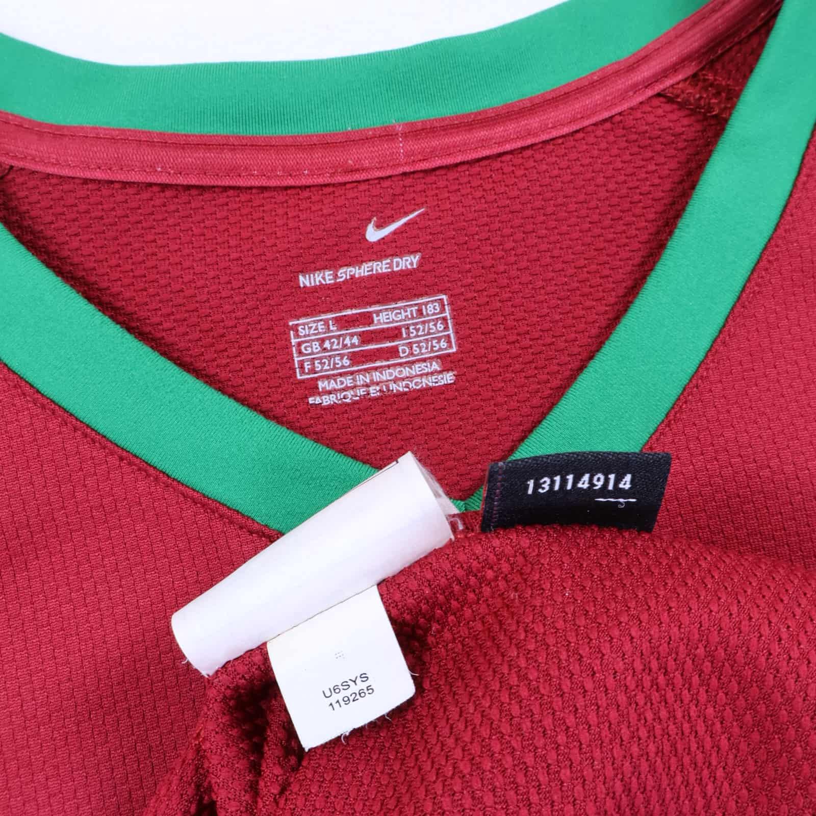 Portugal C.Ronaldo #17 2006/ Home Shirt - L