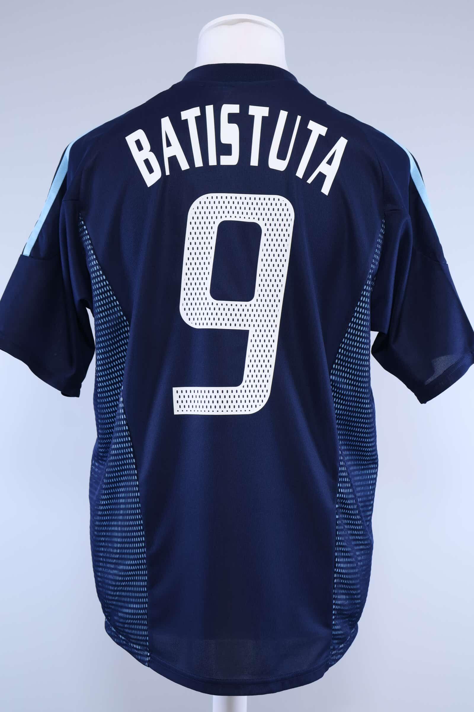 2002/04 - ARGENTINA - BATISTUTA - #9 - AWAY SHIRT - M