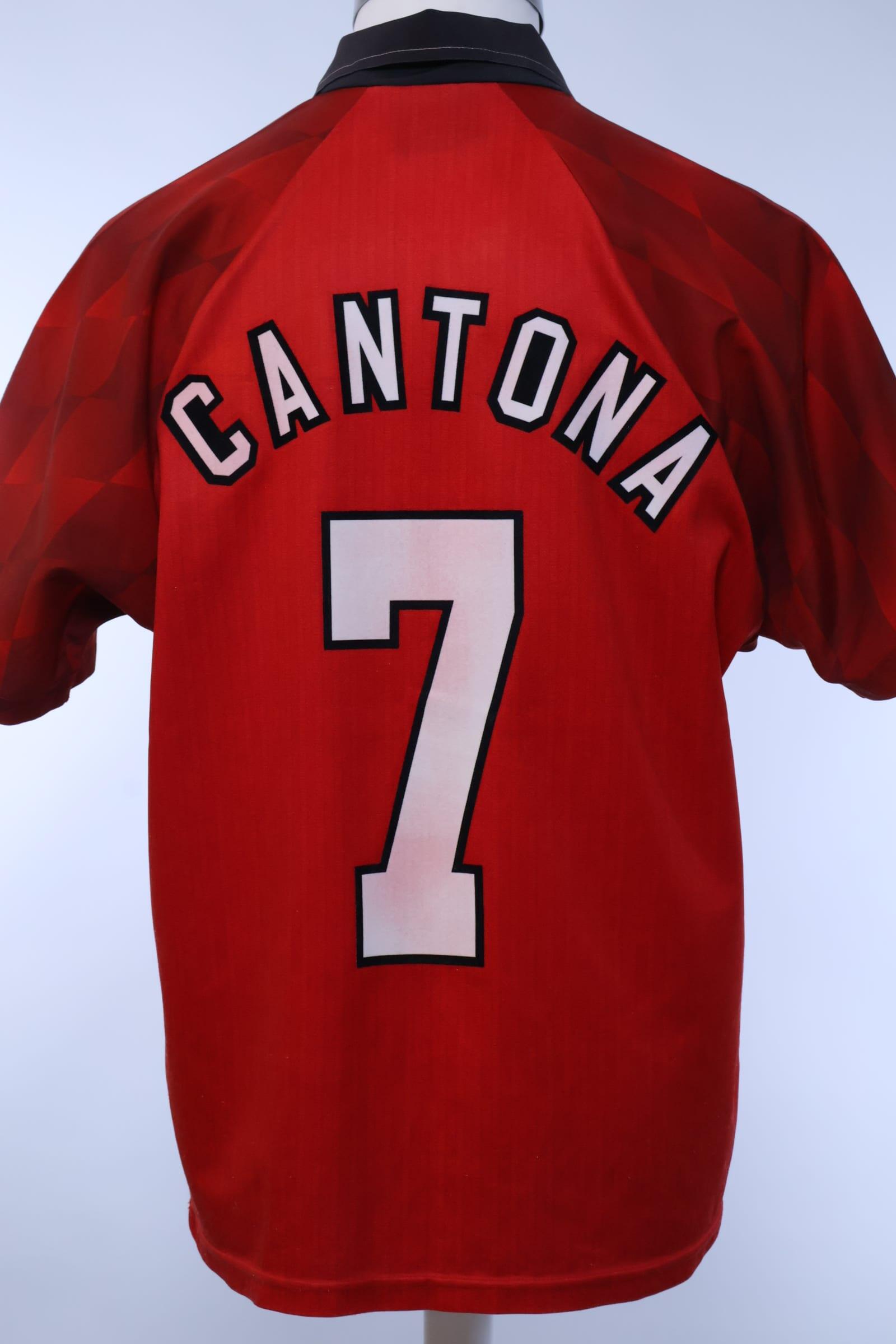 1996/97 - MANCHESTER UNITED - CANTONA - #7 - HOME SHIRT - M