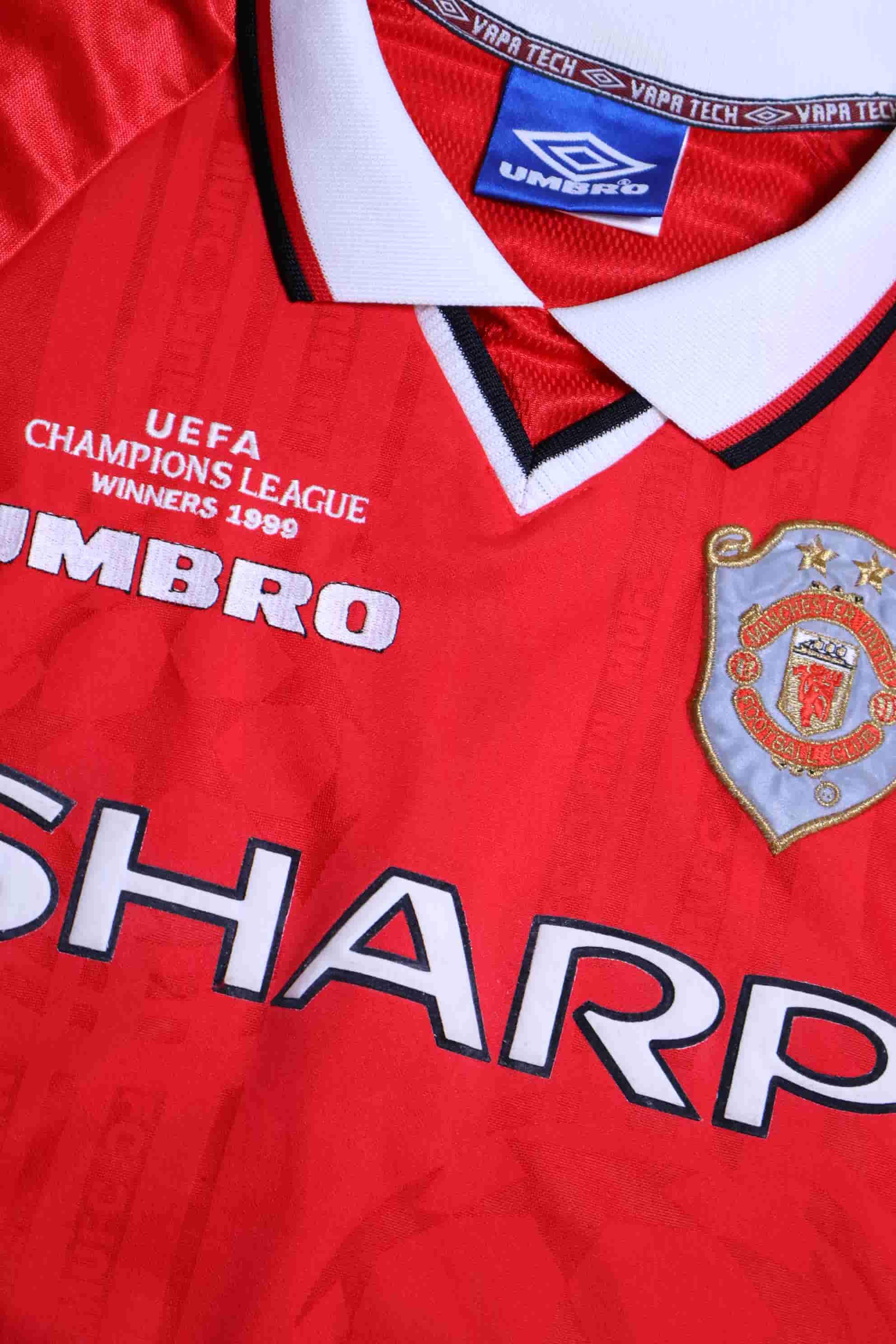 Manchester United 1999/ Home - Champions League Winners - M