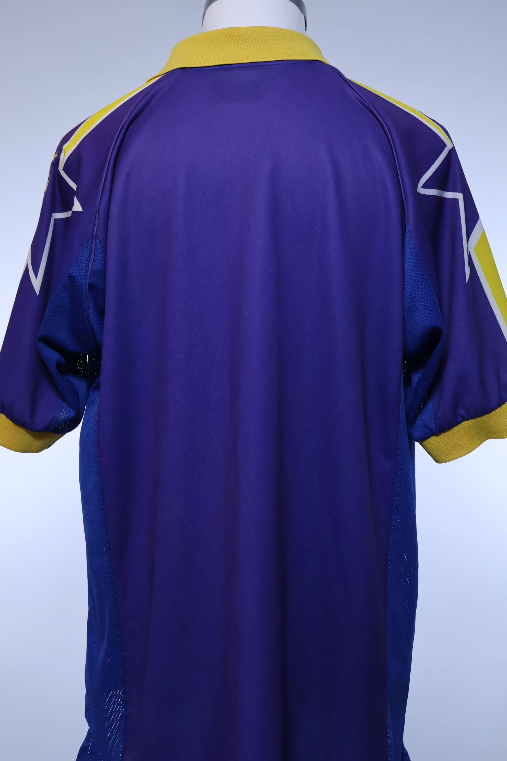 Juventus 1997/98 Third Shirt - XL