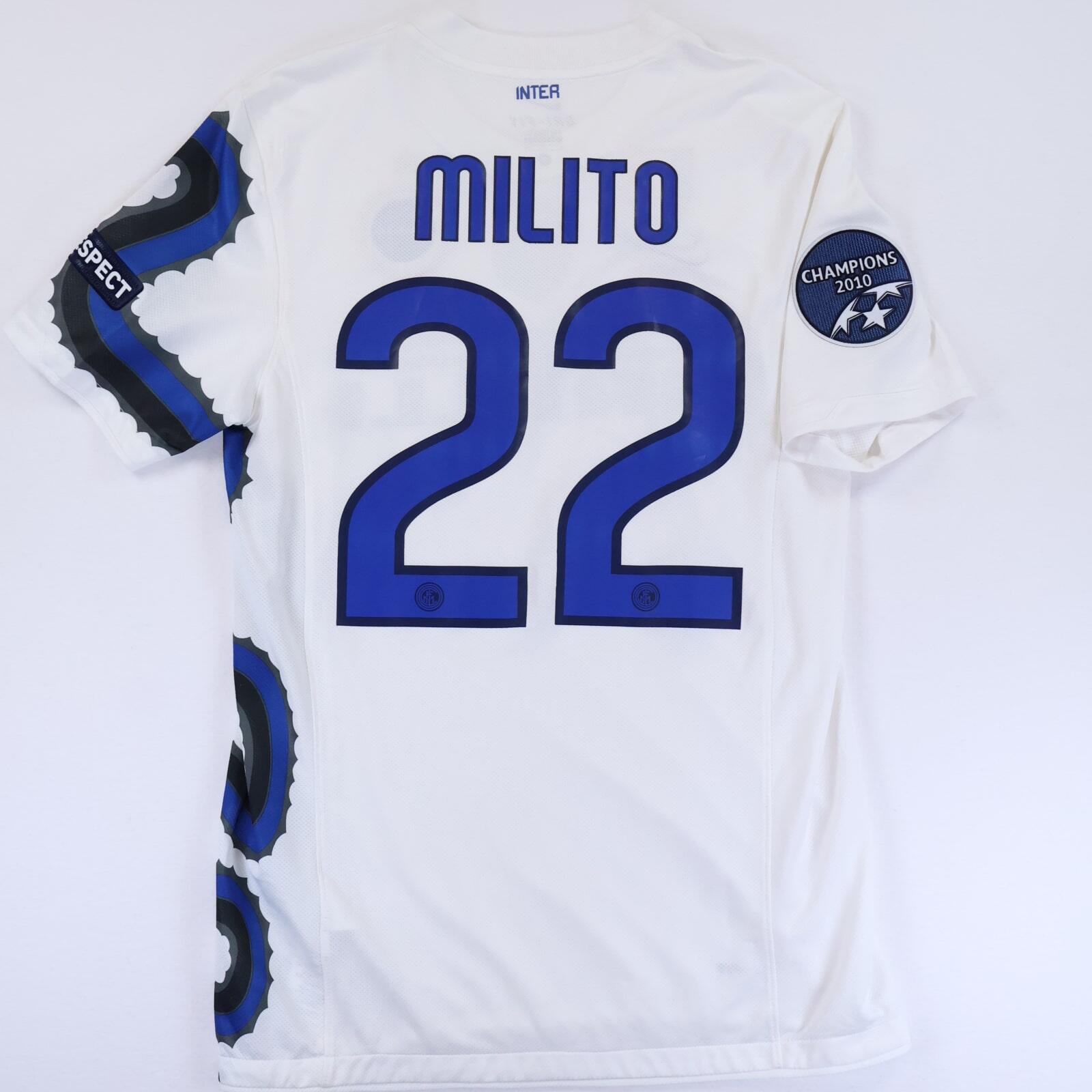 Inter Milan Milito #22 2010/11 Away Shirt - S