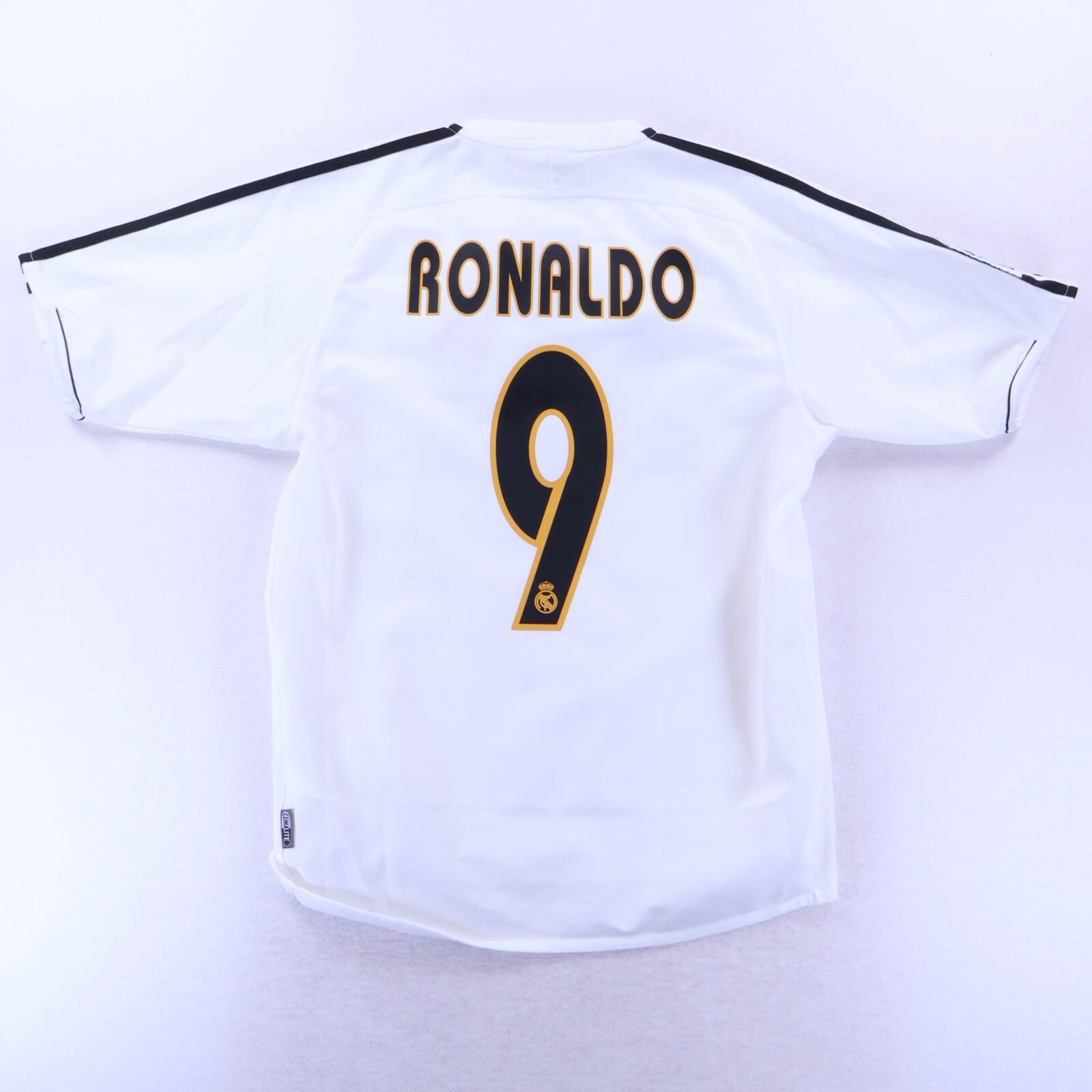 Real Madrid Ronaldo #9 2005/06 Home Shirt - S
