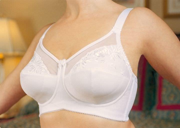 Embroidered Softcup Bra