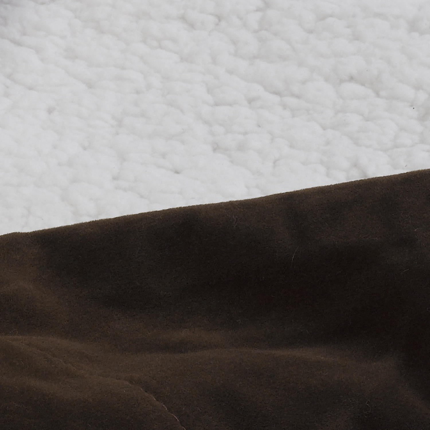 am's Luxury comforter pet blanket showing faux sheepskin and faux suede sides