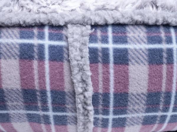 Petface Dove Grey Check Donut Bed fleece detail