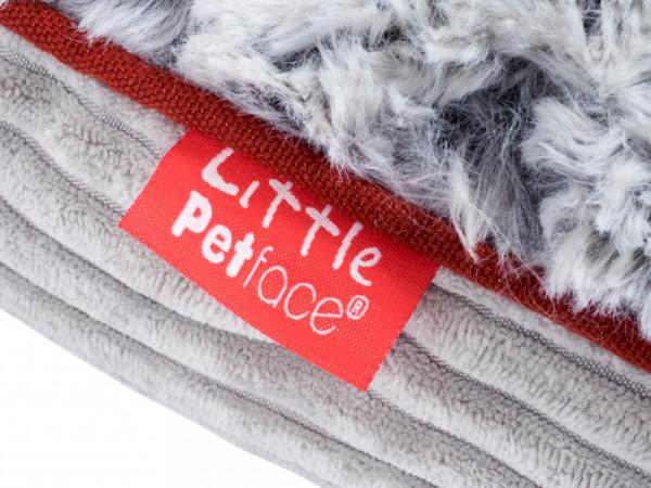 Little Petface puppy mattress cord detail