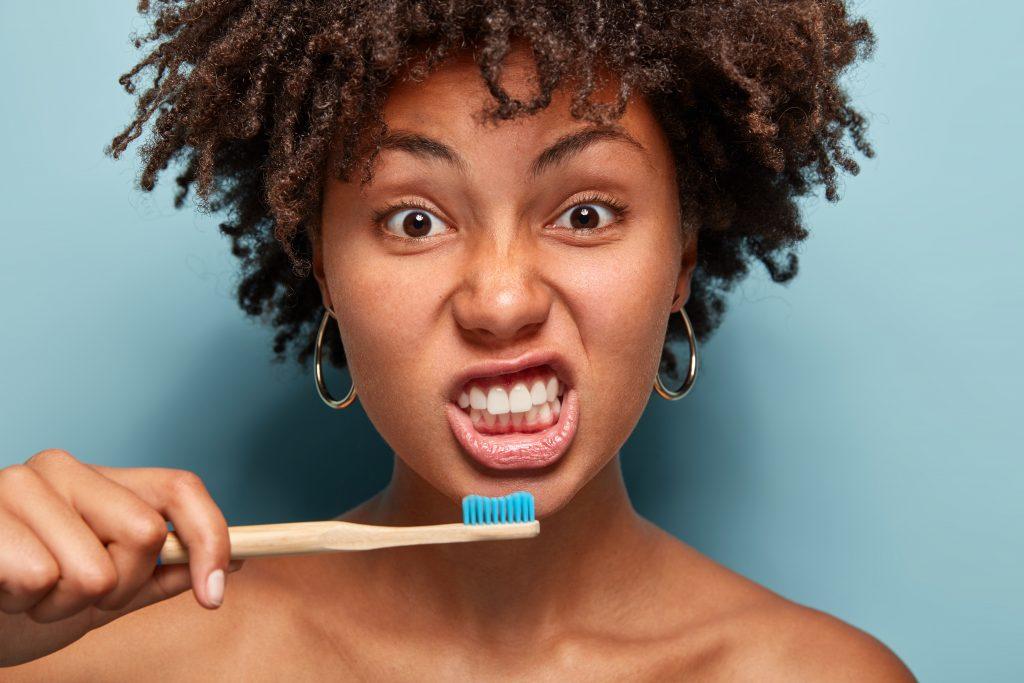Why You Need to Kick Out This Natural Toothpaste Ingredient Today