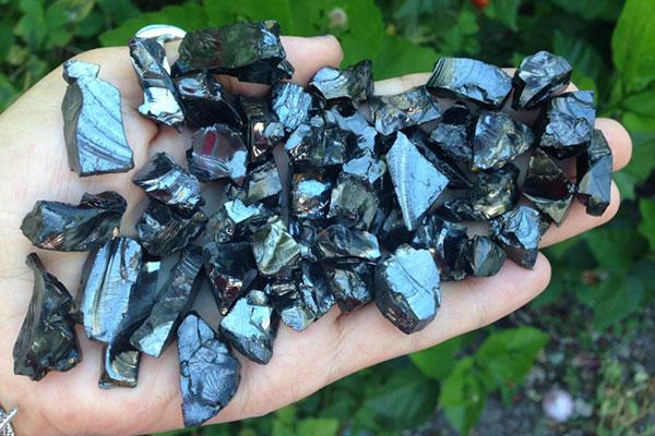 Shungite: How to Make Your Own Antioxidant Water with this Nobel Prize Discovery