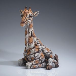 Giraffe Calf - EDGE Sculpture ED47 - Matt Buckley