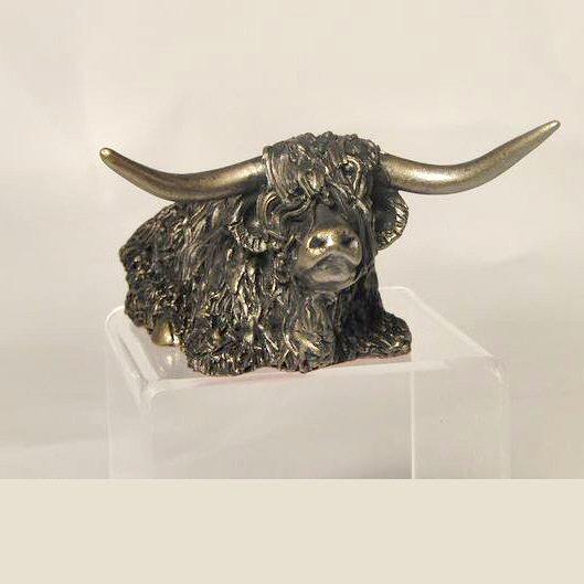 Highland Bull Sitting - medium (VB003) by Veronica Ballan