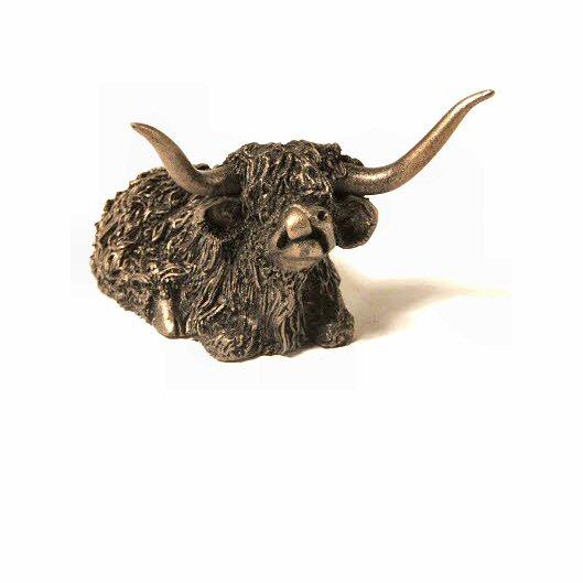 Highland Bull Sitting - small (VB013) by Veronica Ballan