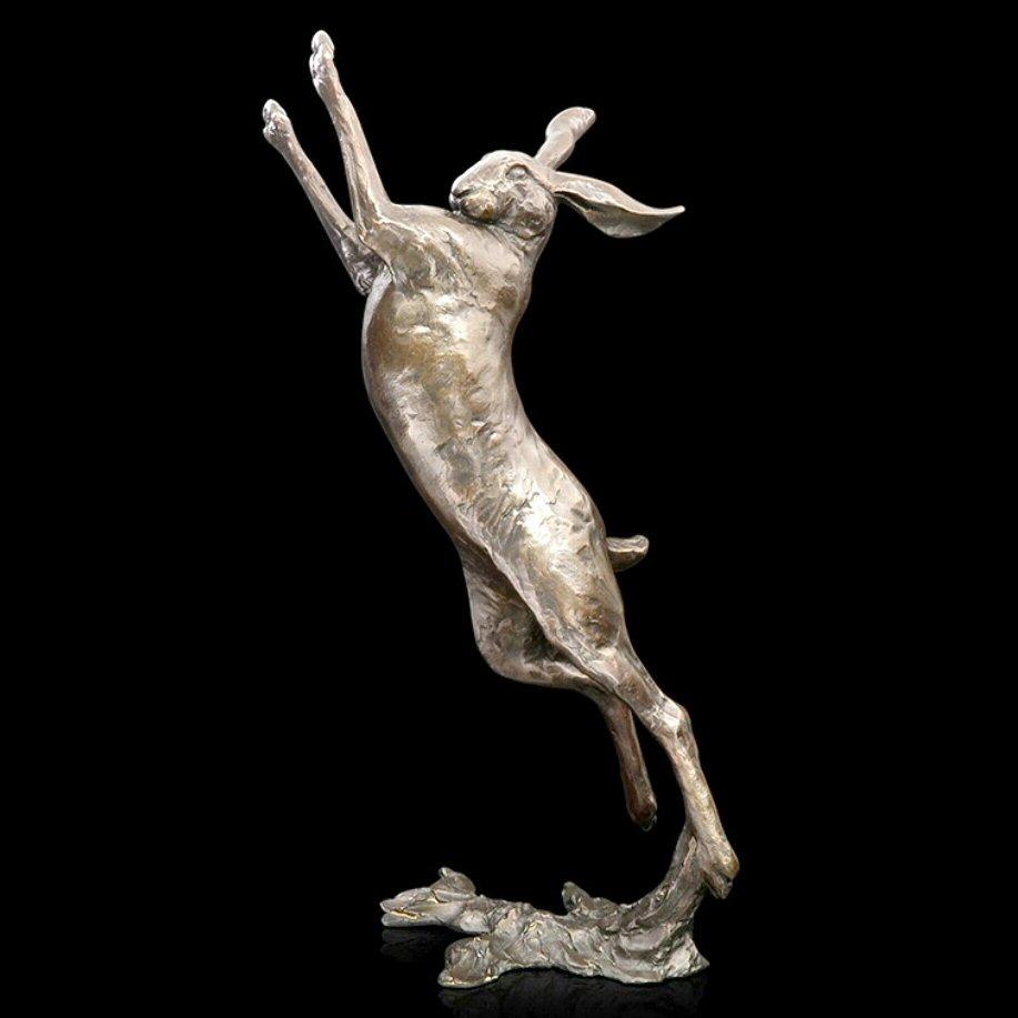 Large Hare Boxing (940) in bronze by Michael Simpson