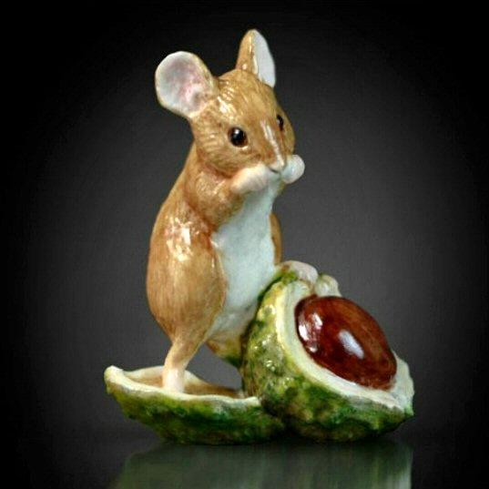 Mouse with Conker (119BC) - by Keith Sherwin.