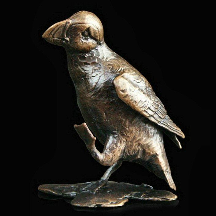 Puffin on the Run (613) in bronze by Michael Simpson