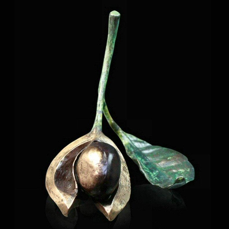 Conker with Leaf (778) in bronze by Michael Simpson