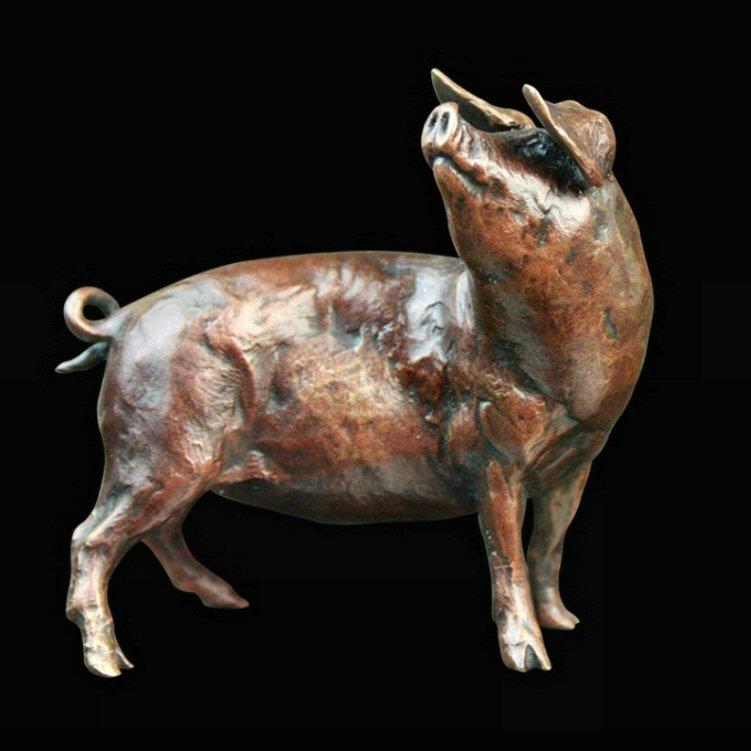 Pig (808) in bronze by Michael Simpson