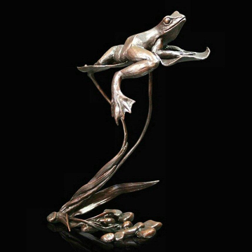 Lily Pad Hopper Frog Glass Sculpture