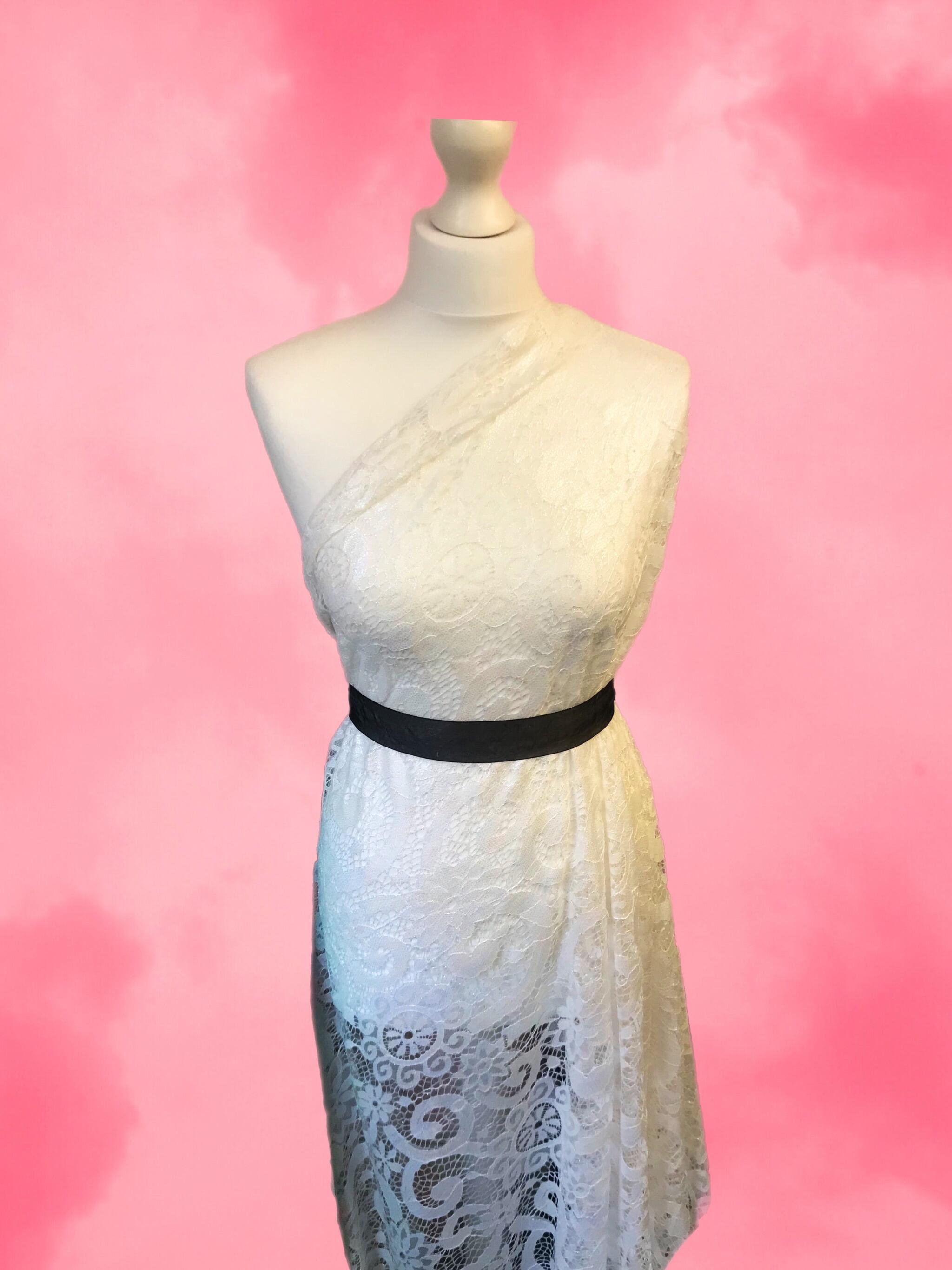 Lace Dress Fabrics: Cream Stretch Lace - 135cm Wide