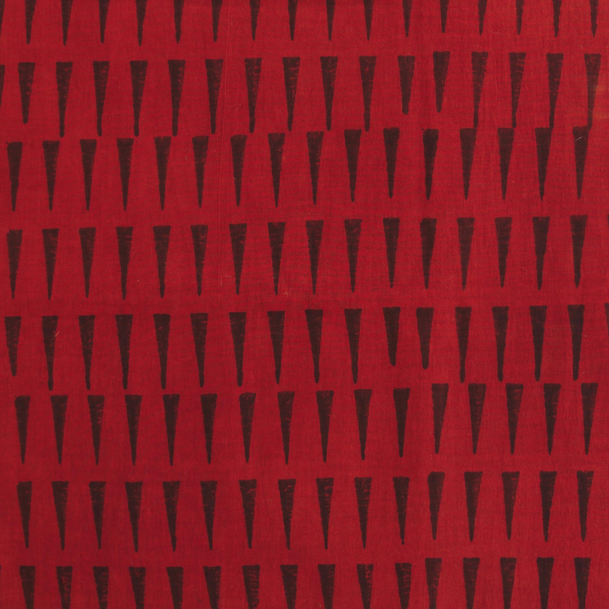 100% Block-Printed Cotton Fabric From India - Ajrak - Alizarin Black Spikes Print - Ruler