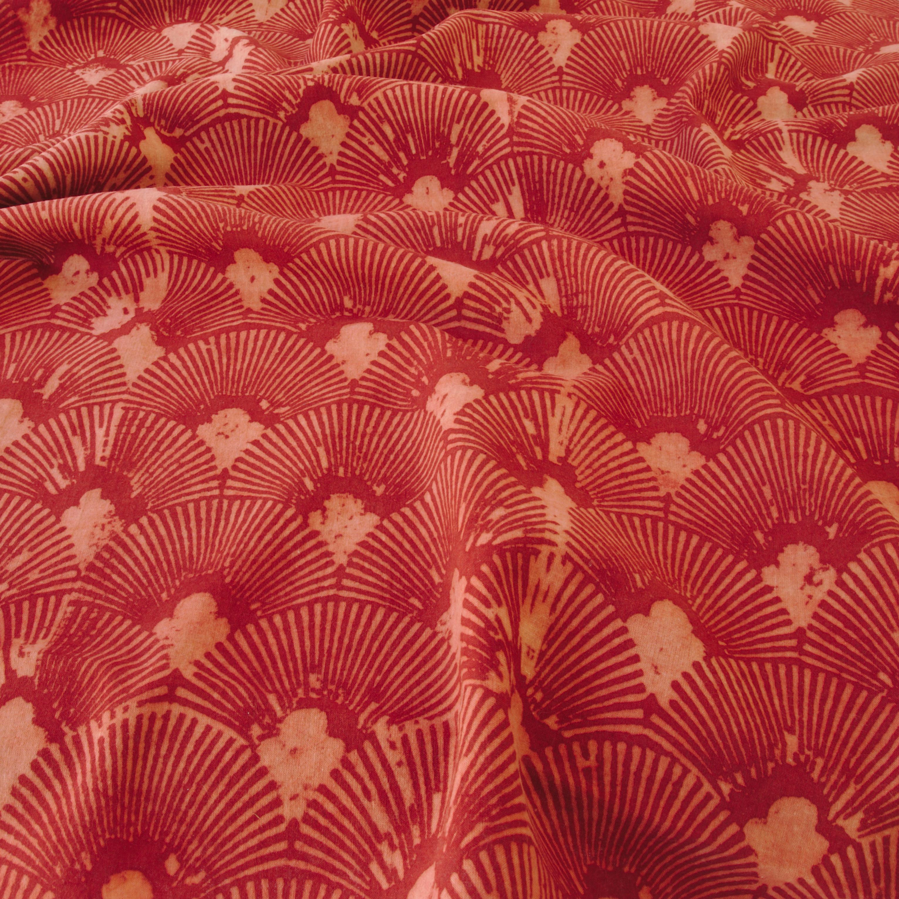 SIK16 - Indian Woodblock-Printed Cotton Fabric - Shell Design - Red Alizarin Dye - Contrast