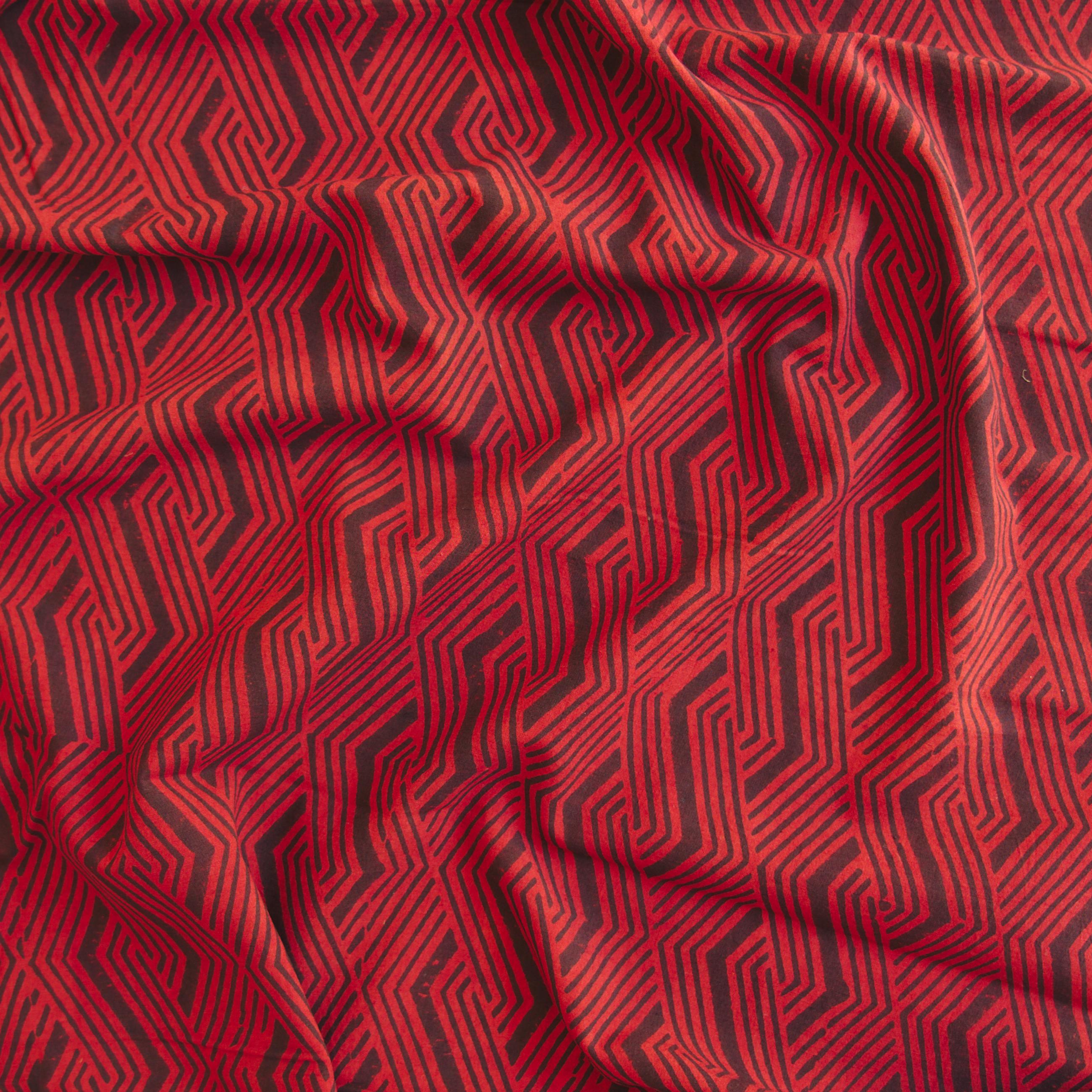 SIK26 - Indian Block-Printed Cotton Fabric - Brick & Mortar Design - Black Iron and Red Alizarin Dye - Contrast