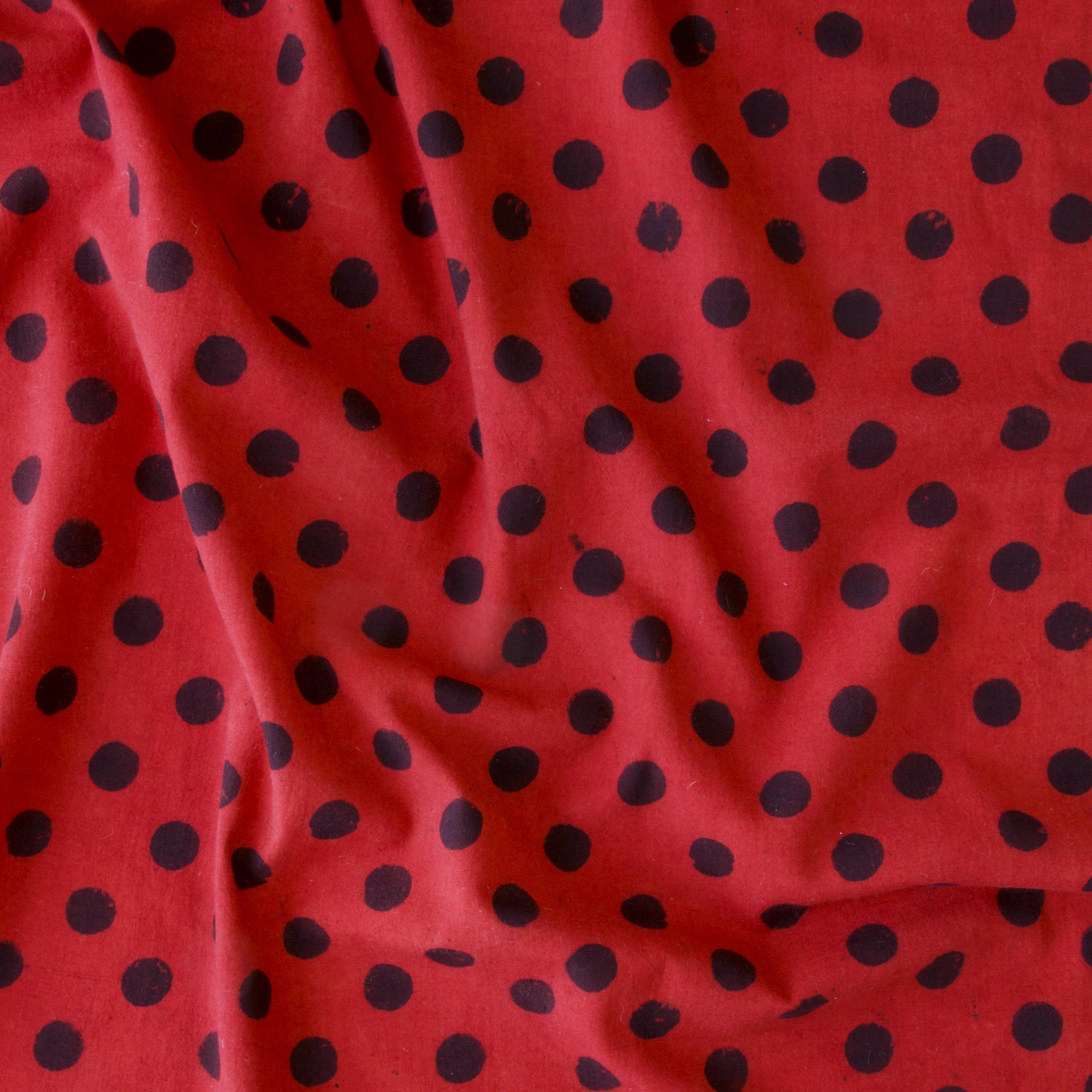 AHM16 - Block-Printed Cotton Fabric From India - Dots Motif - Black Iron and Red Alizarin Dye - Contrast - Live
