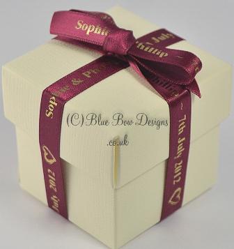 Burgundy  10 mm ribbon on favour boxes