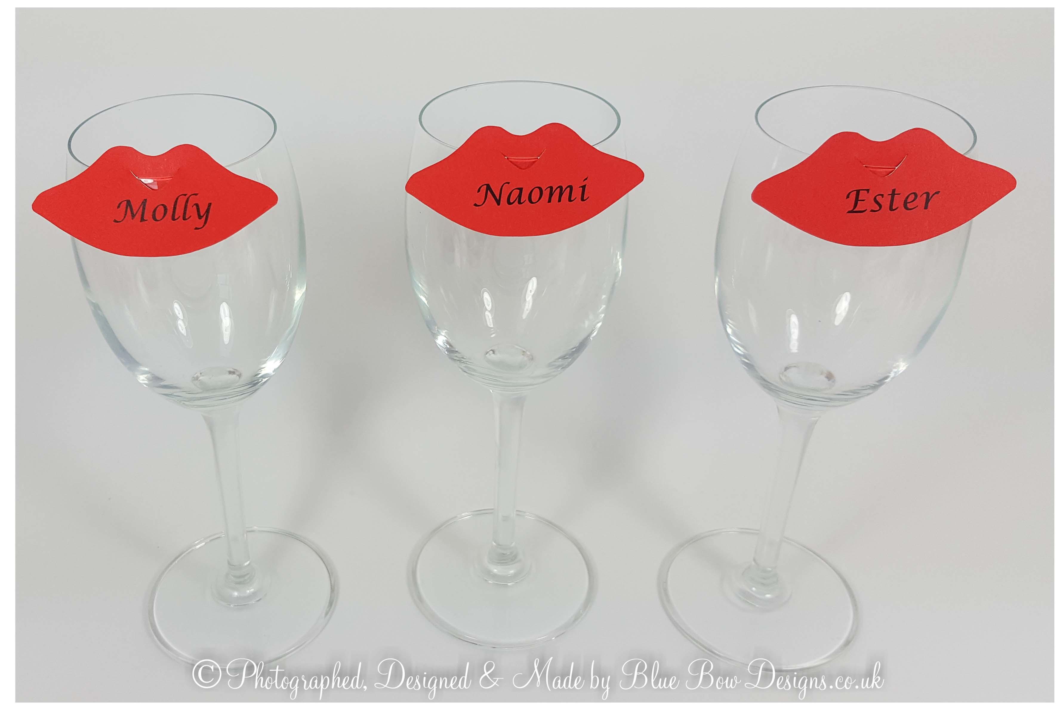 3 red lips place cards