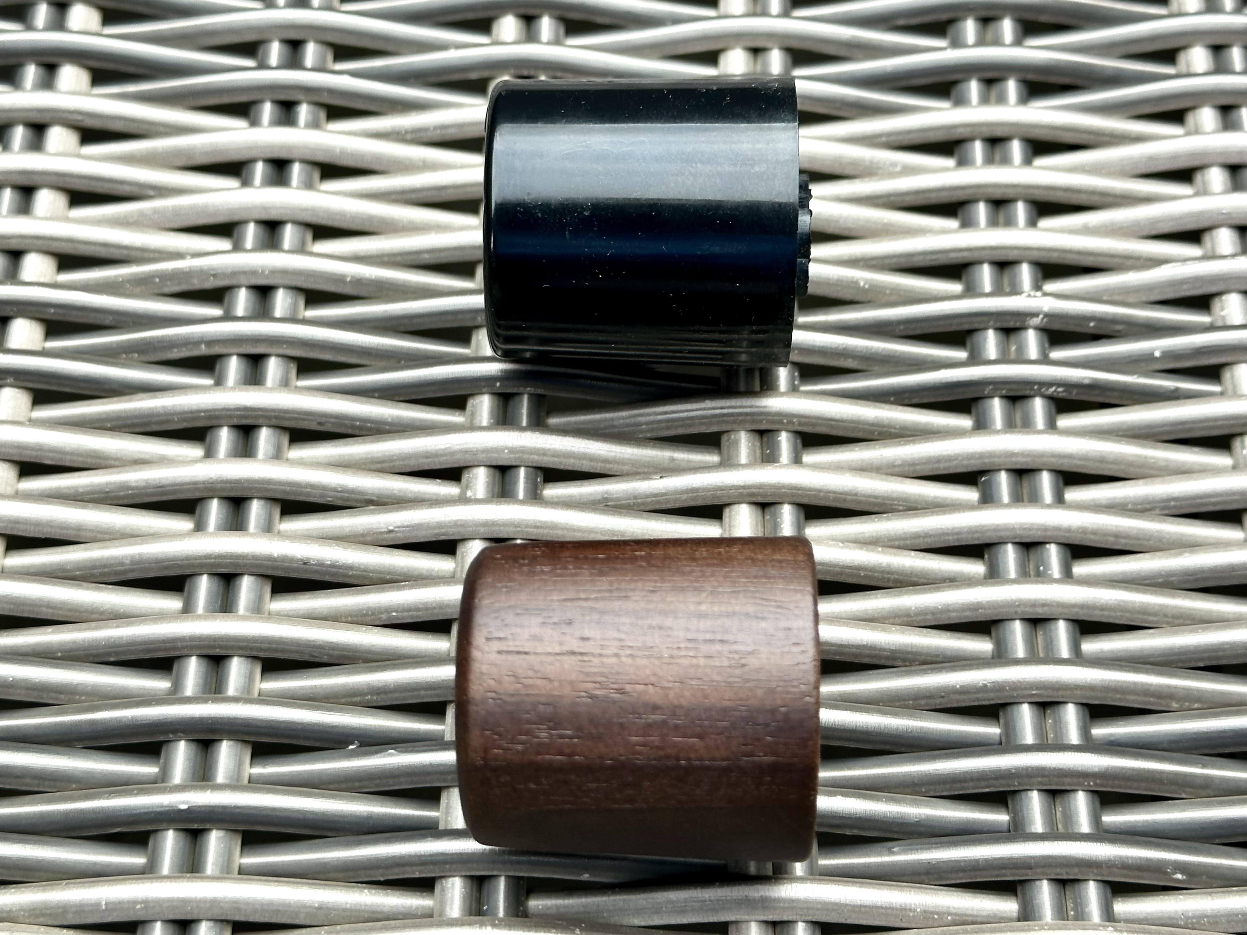 walnut knob vs plastic knob side 2