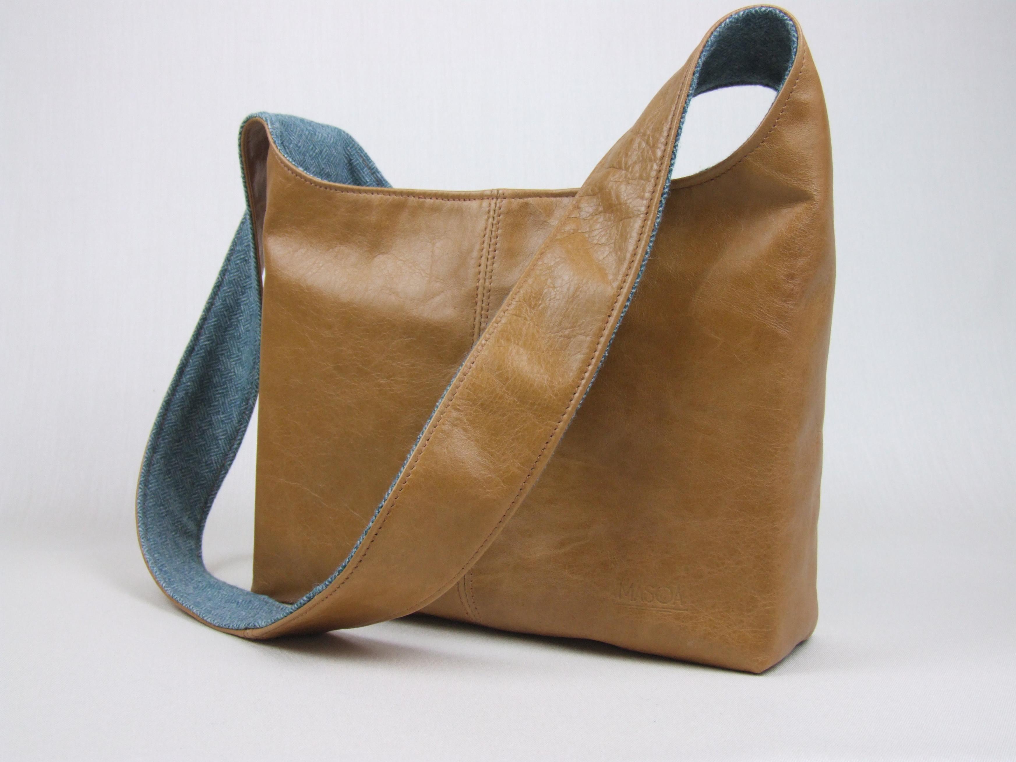 Light top tan handbag