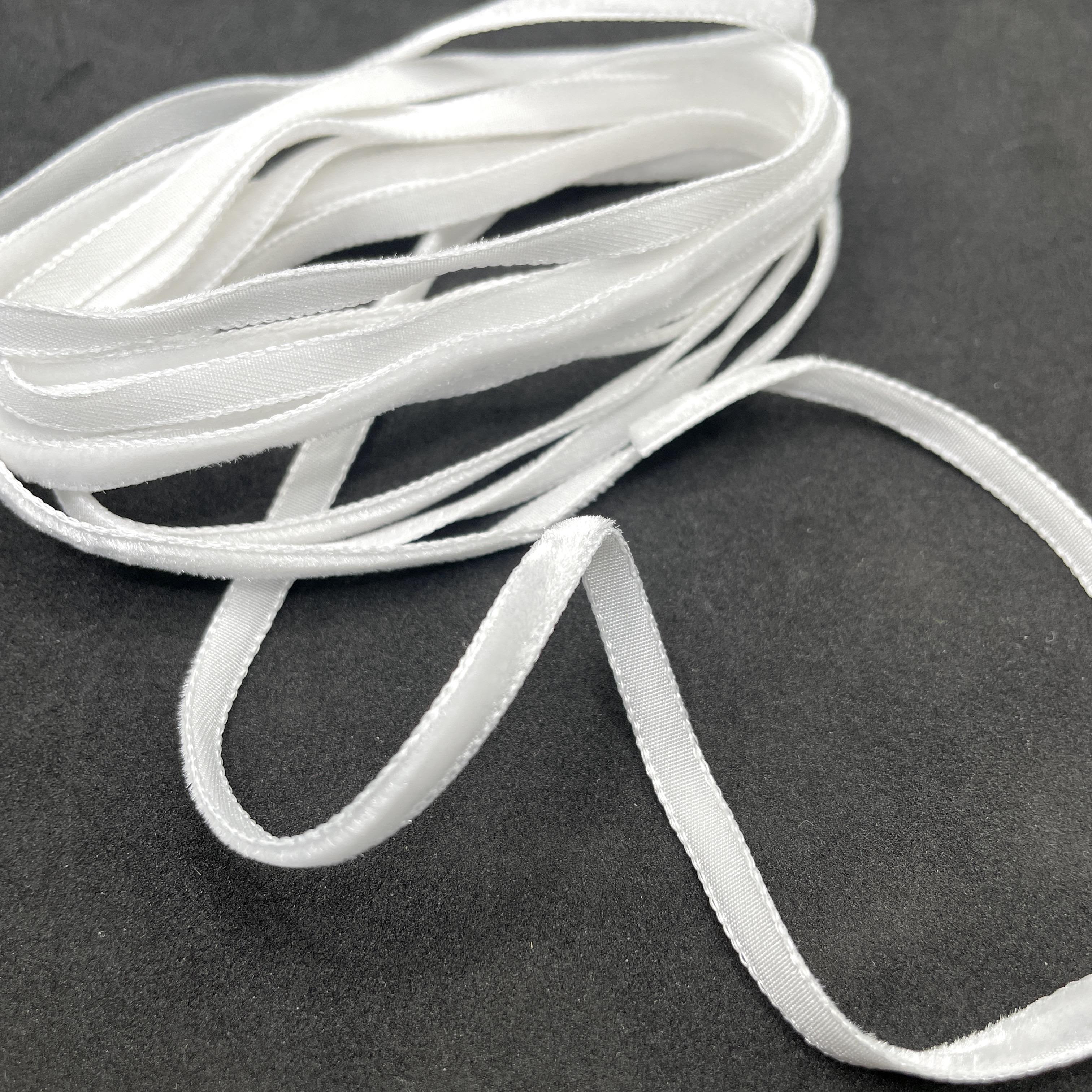Trims - Ribbon - Velvet, 100% polyamide (D150) - 04mm wide, WHITE